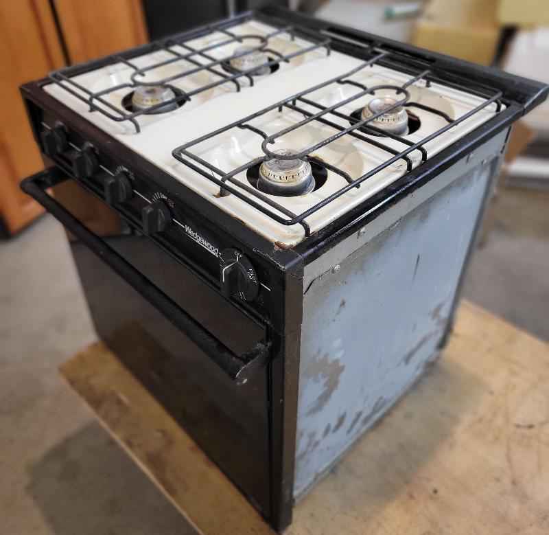 4 burner Propane Oven and Stove from RV Wedgewood Atwood