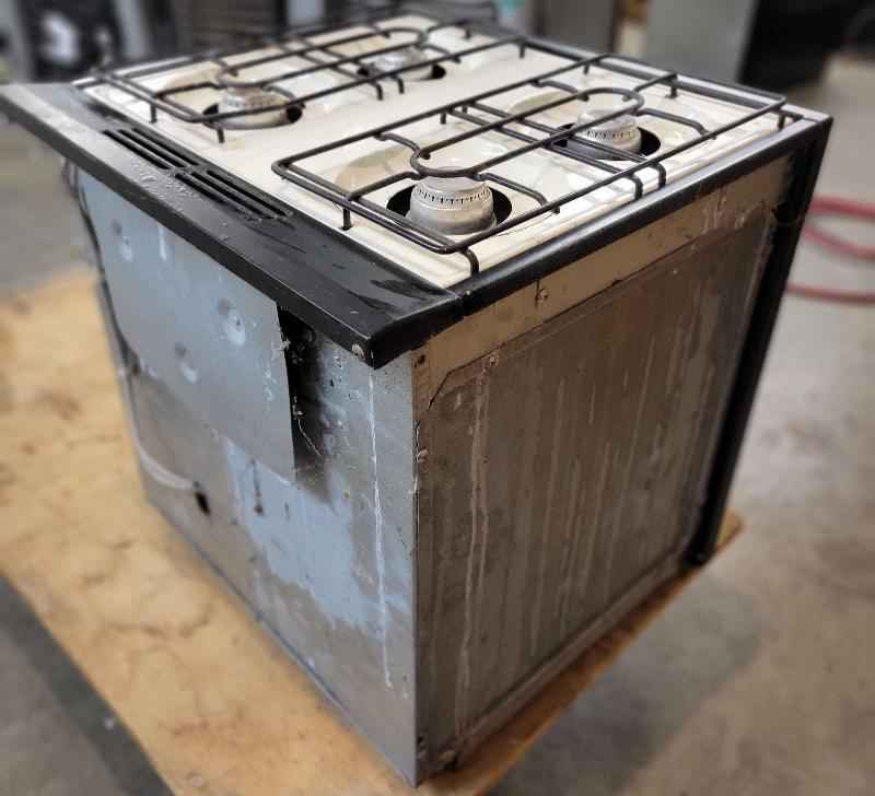 4 burner Propane Oven and Stove from RV Wedgewood Atwood