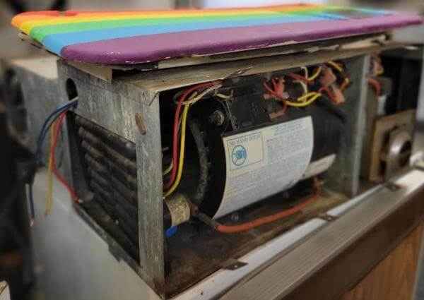 Used Hydroflame 25,000 BTU Forced Air RV Furnace – Model 8525-II