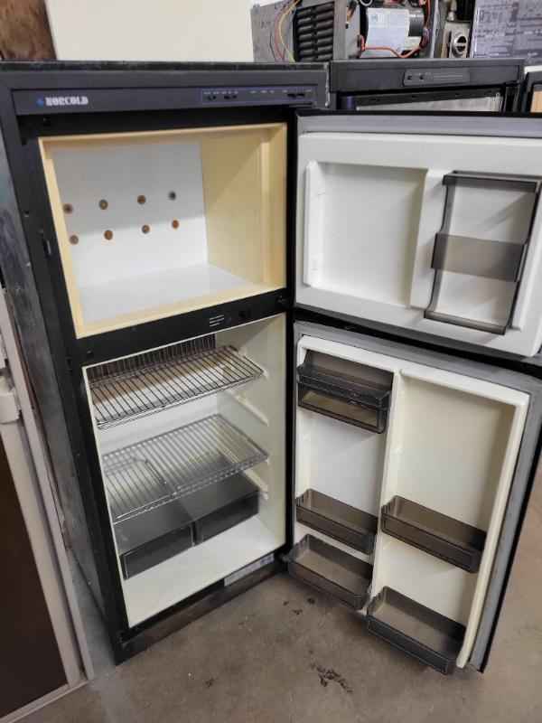 3 Way RV Refrigerator Propane 110v and 12v