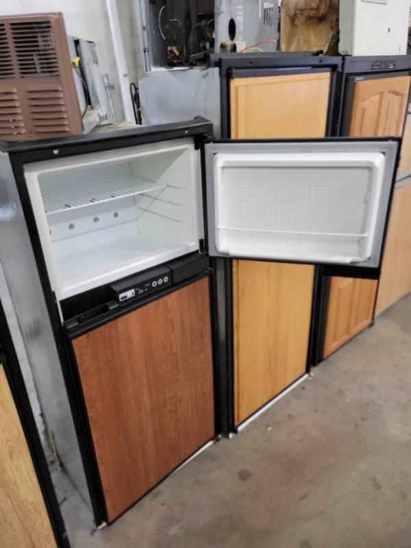 PROPANE Refrigerator & 110v Norcold 9162 6 cubic