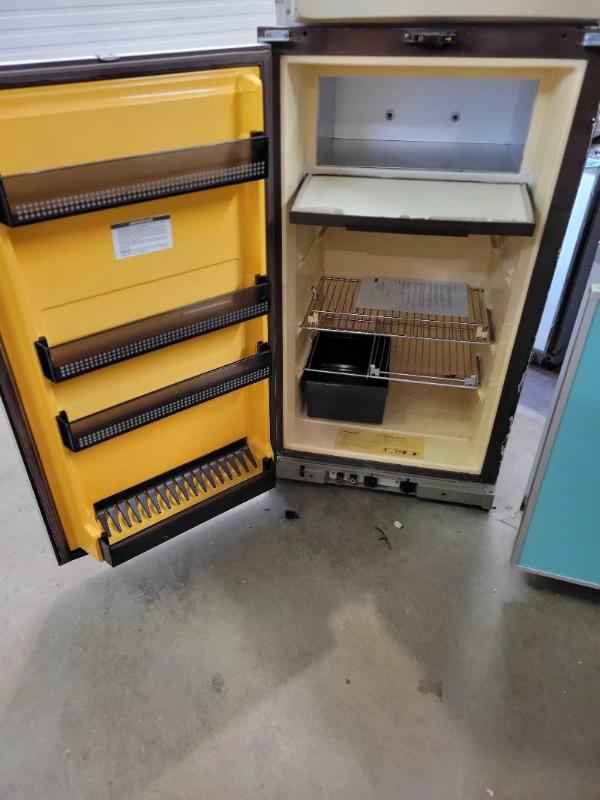 Dometic RV Fridge Rm660 Propane and Electric Absorption Refrigerator