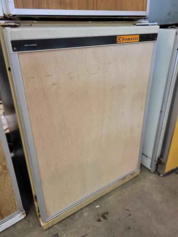 3 Way Dometic Rv Fridge Propane 110v or 12V Rm36E