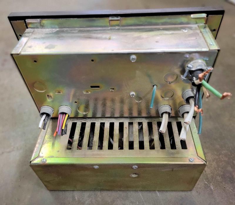 Used 25 Amp MAGNETEK RV Power Converter – 110V to 12V - Used RV Parts