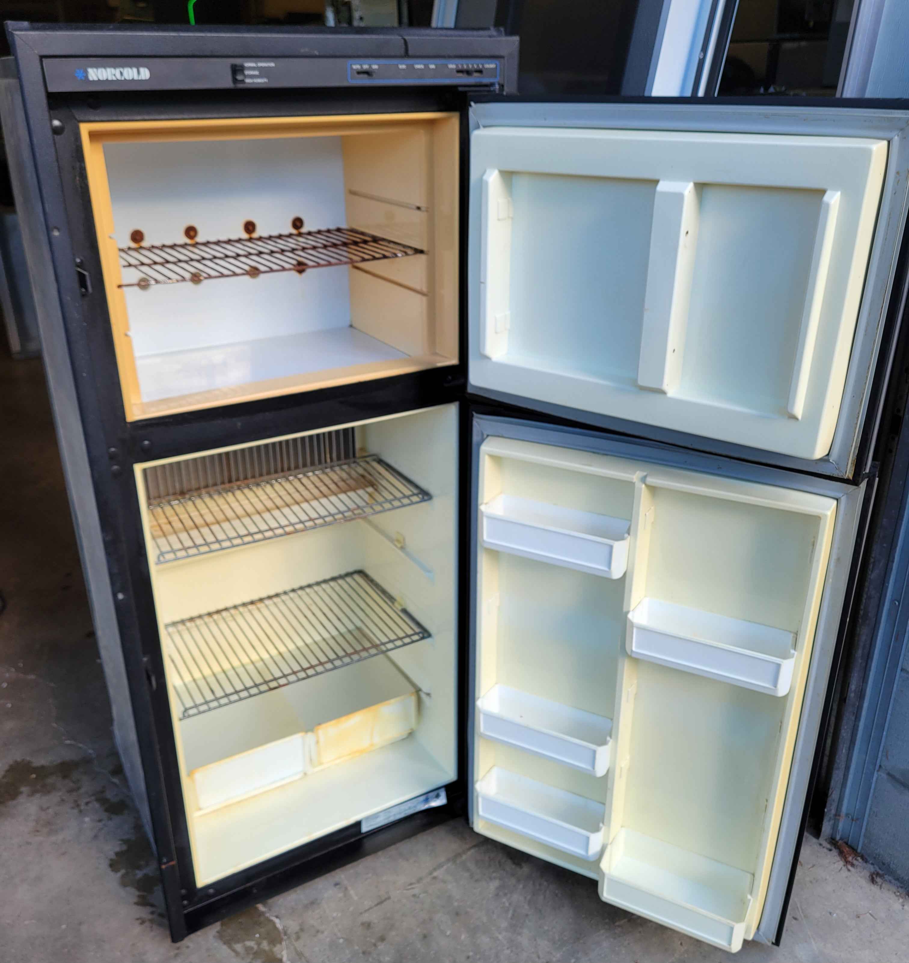 Norcold Propane and Electric RV Fridge 6062