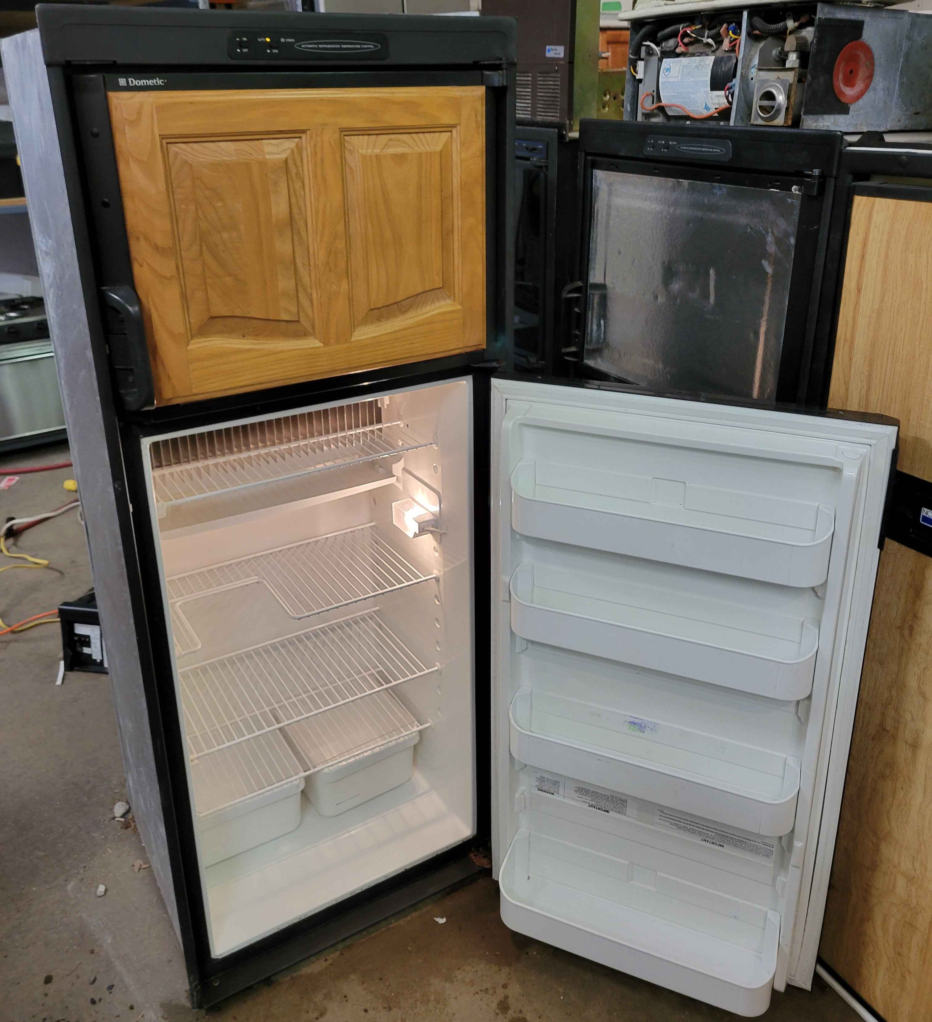 Dometic RM2852 Propane and Electric RV Fridge