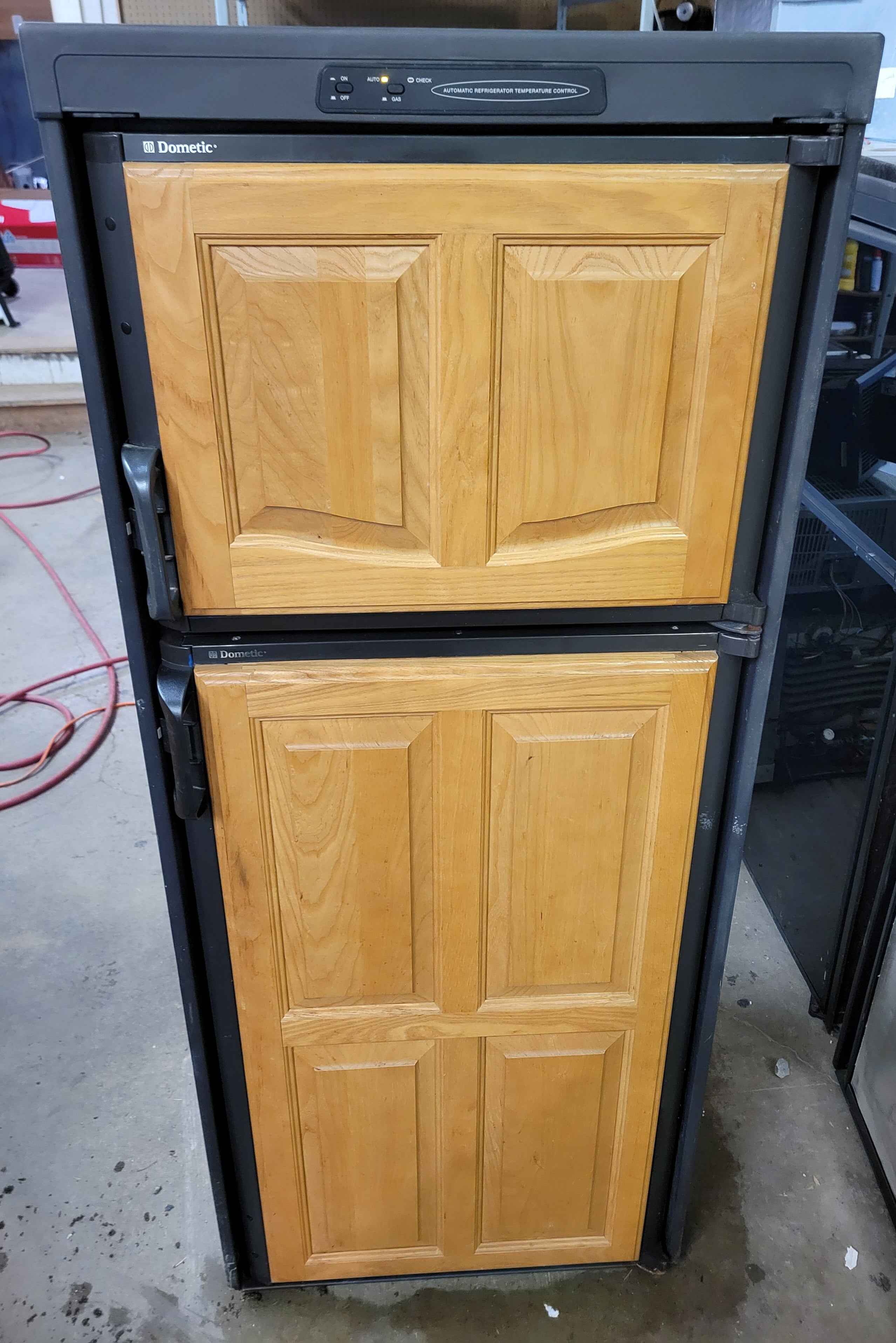 Dometic RM2852 Propane and Electric RV Fridge