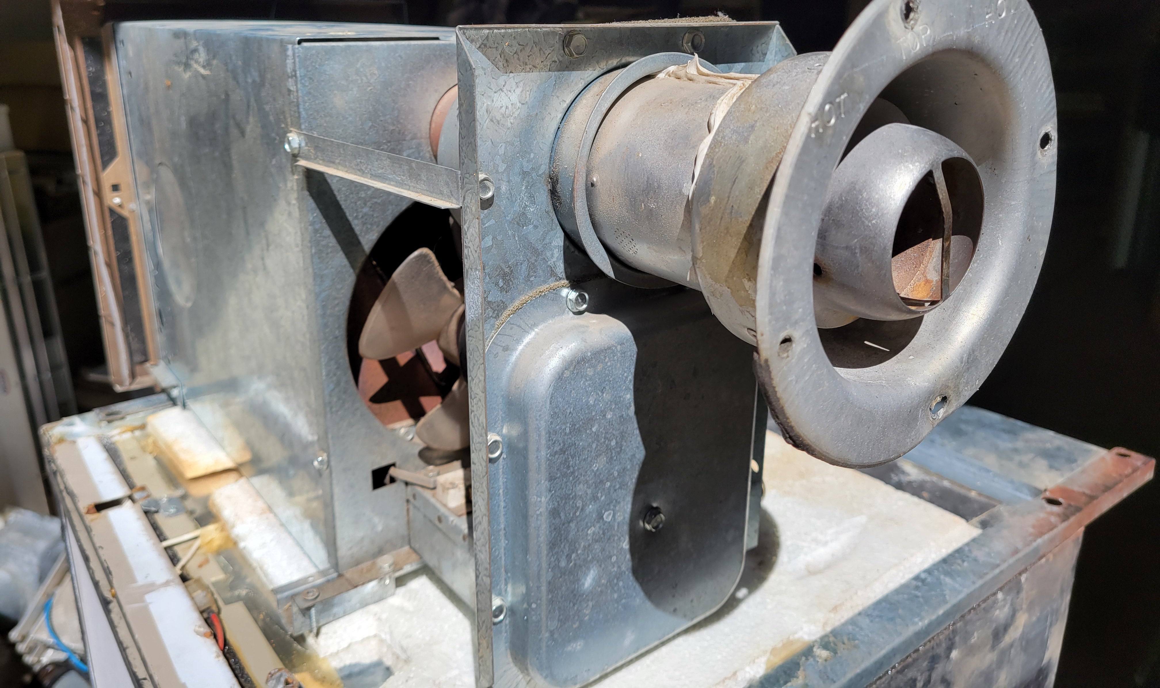 Used Duo Therm 17,000 BTU RV Propane Furnace – Forced Air - Used RV Parts