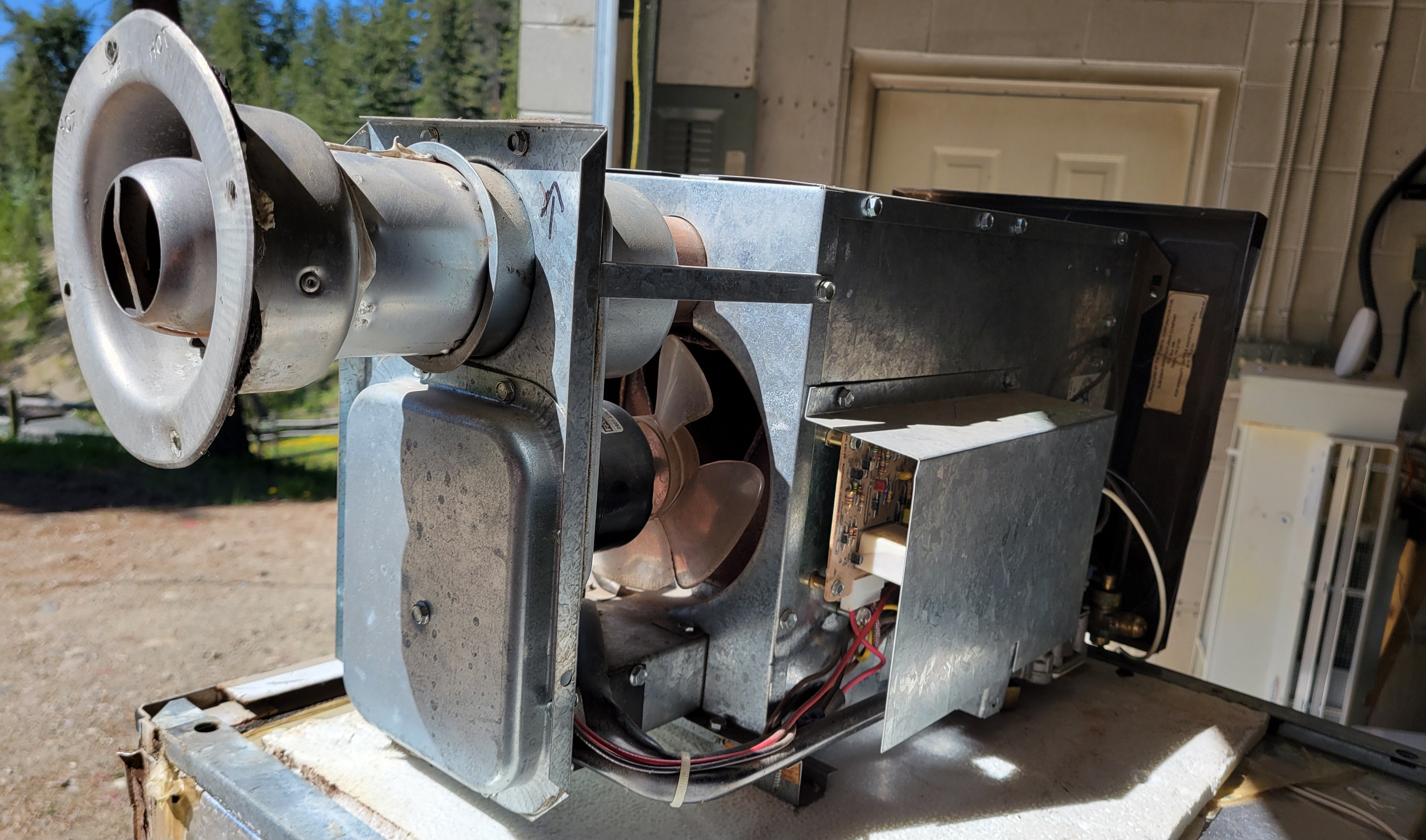 Used Duo Therm 17,000 BTU RV Propane Furnace – Forced Air - Used RV Parts