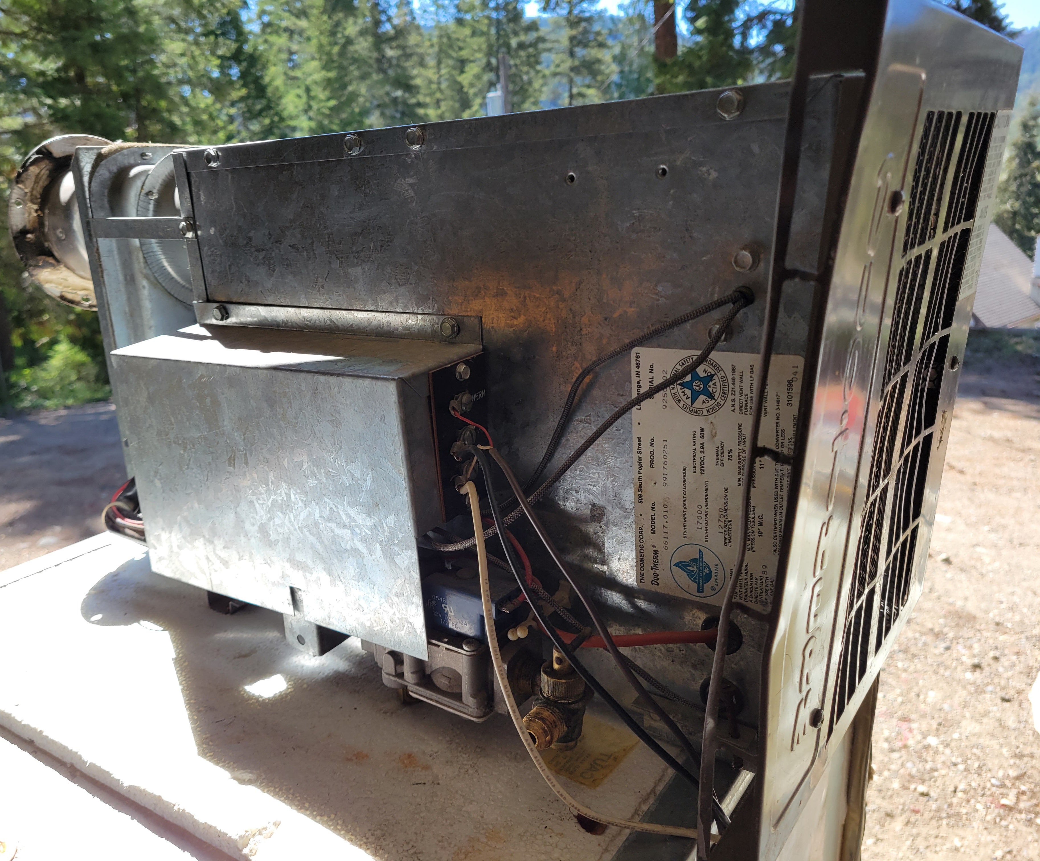 Used Duo Therm 17,000 BTU RV Propane Furnace – Forced Air - Used RV Parts