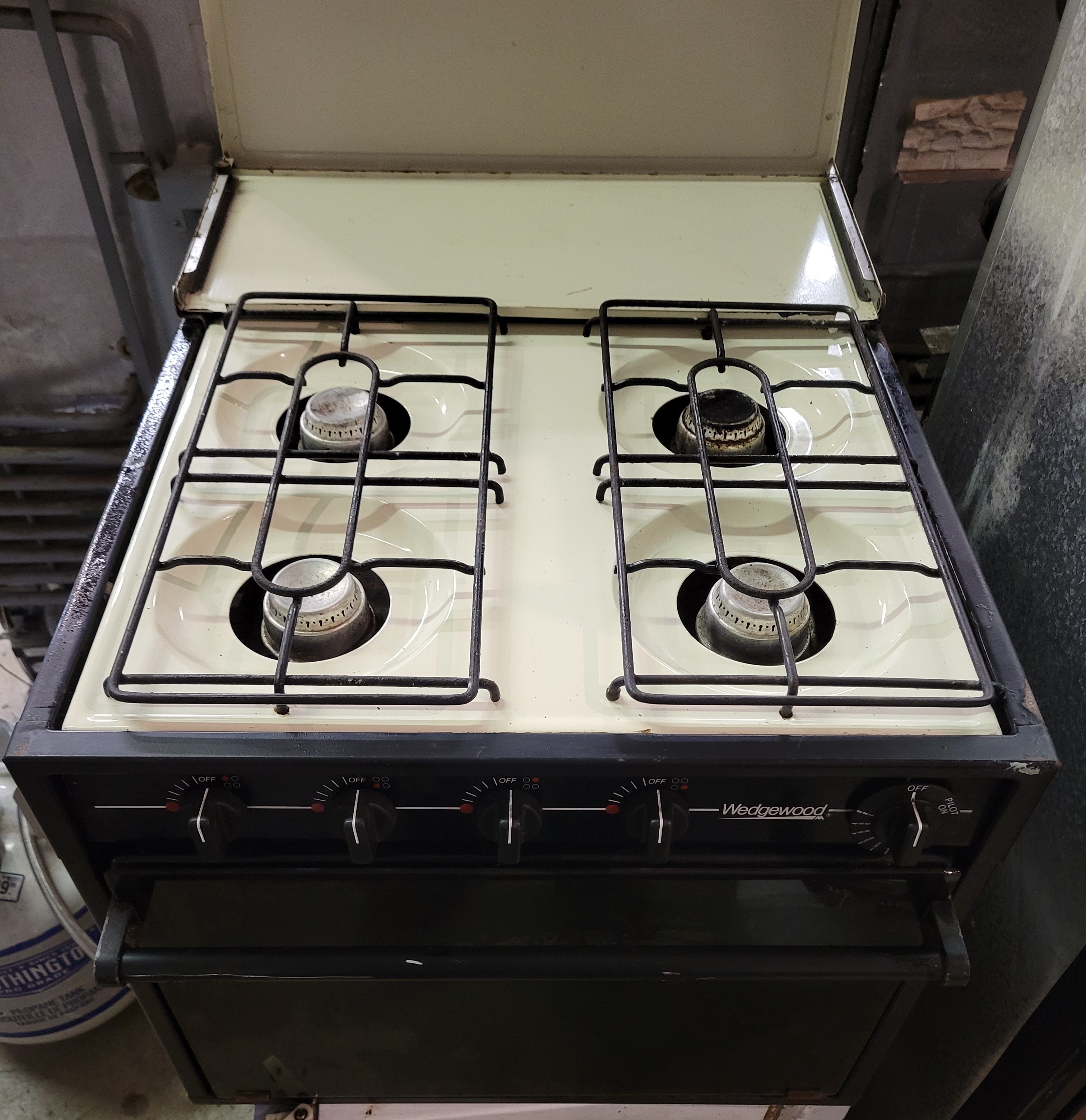RV RANGE / STOVE 4 Burner Wedgewood Propane