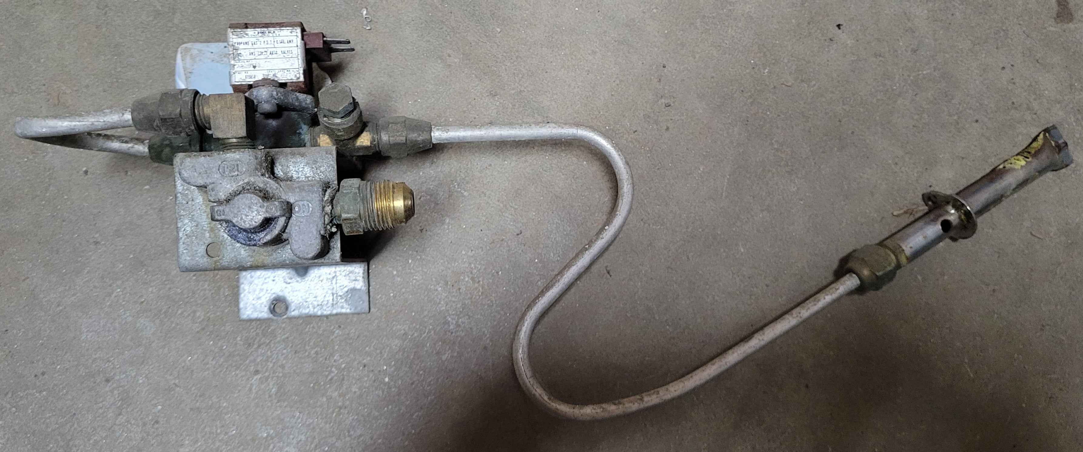 615518 Norcold Refrigerator Gas Valve Assembly and Burner Orific 1200