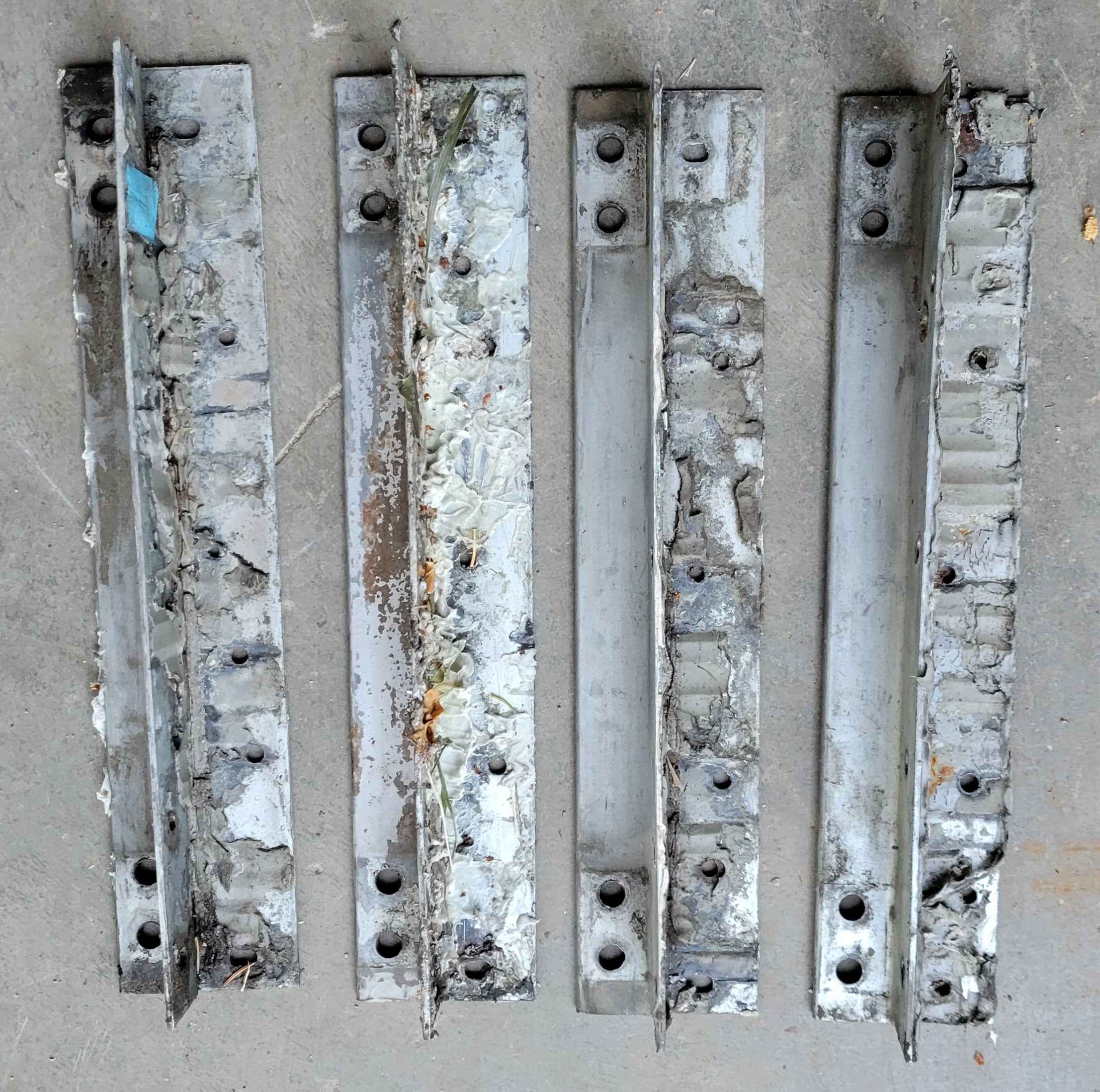 Used HIJacker Camper Mount Brackets – 4 Units for Camper