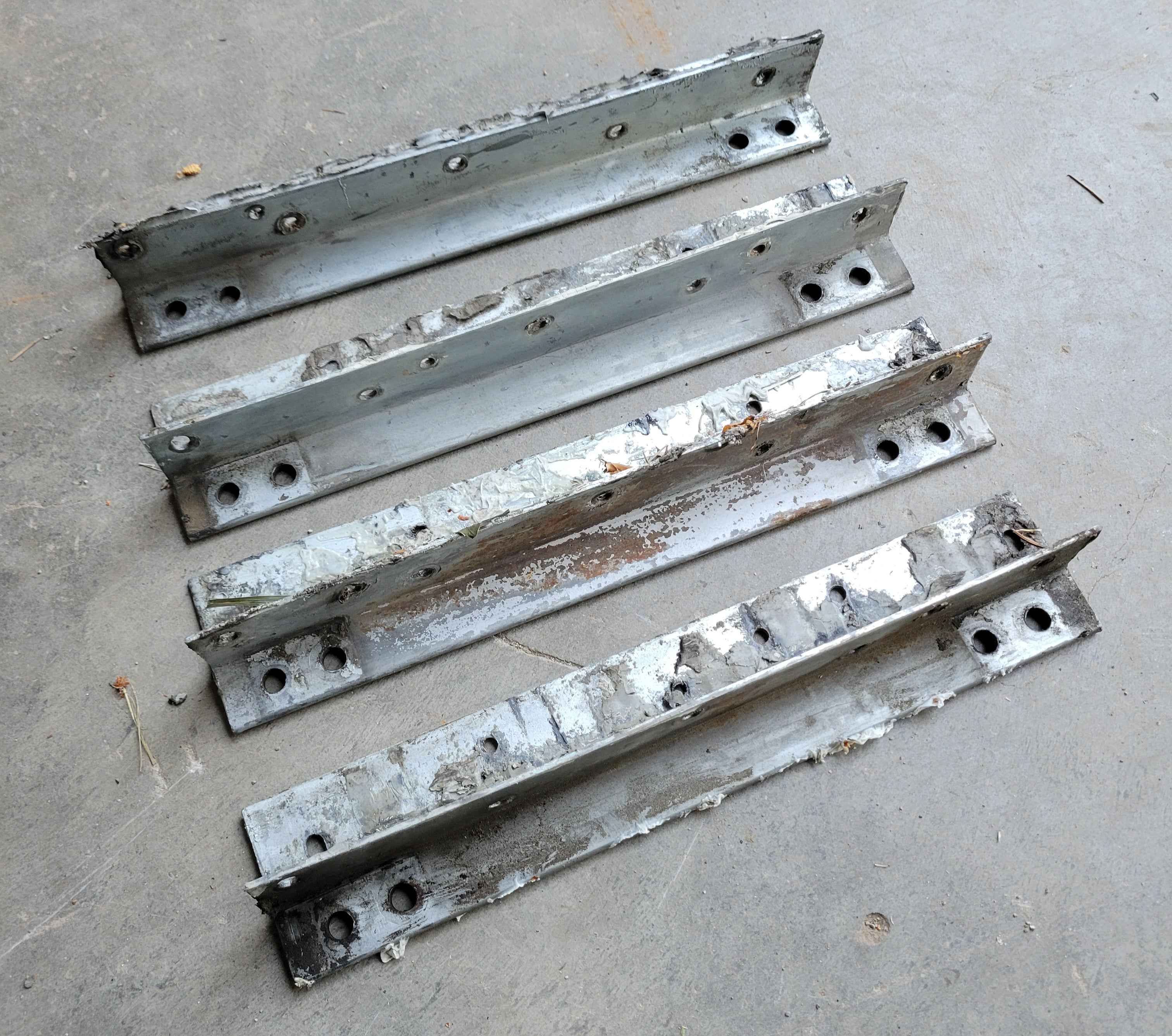 Used HIJacker Camper Mount Brackets – 4 Units for Camper