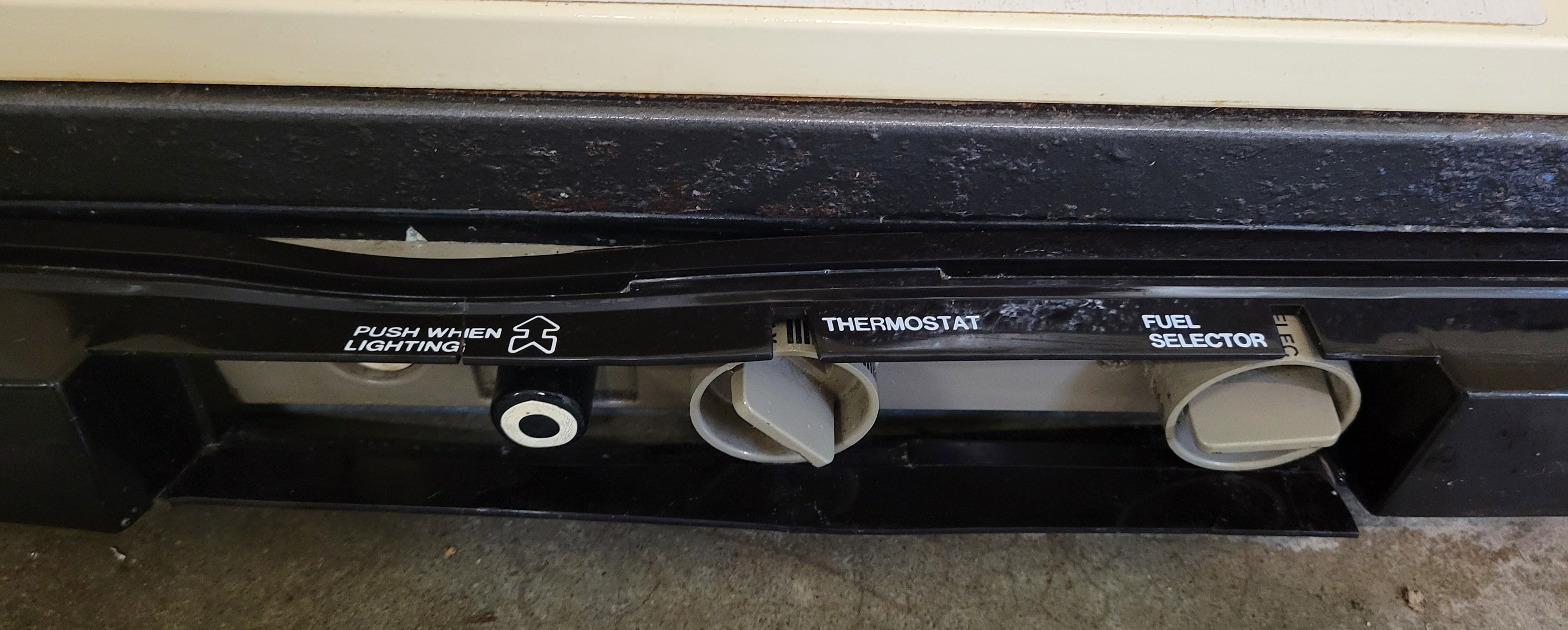 Dometic 3 Way Fridge RM2500 Propane 12v & 110v - Used RV Parts