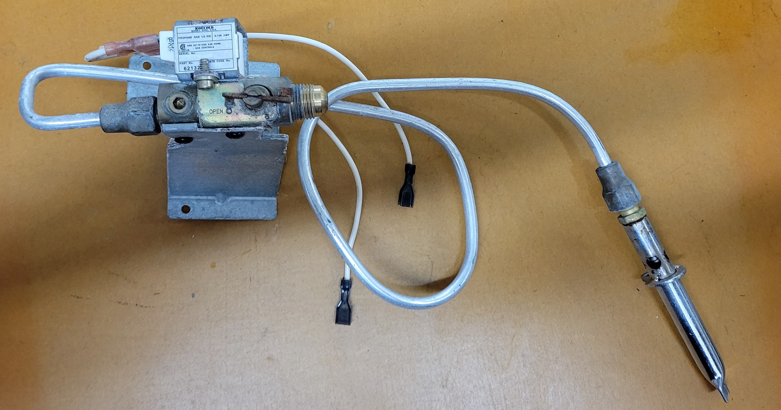 Norcold 621329 Gas Valve Burner Assembly - Used RV Parts