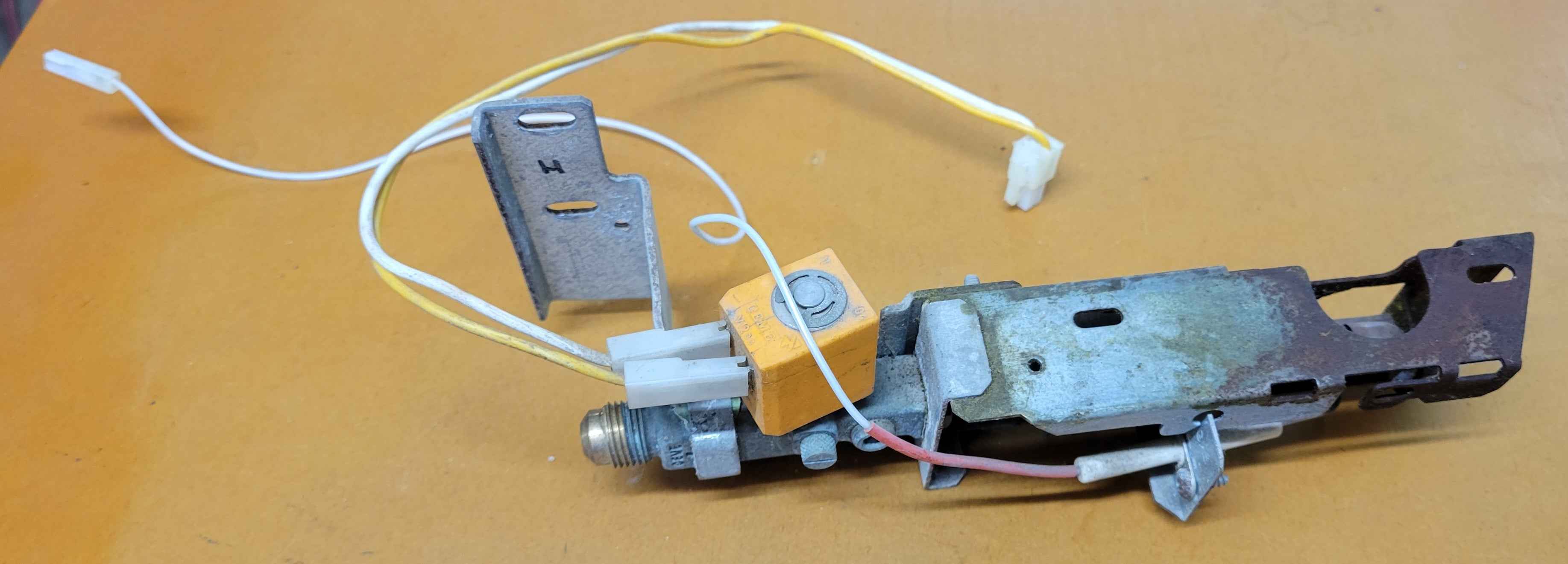 Used Dometic Fridge Gas Valve 5588/A Burner Assembly