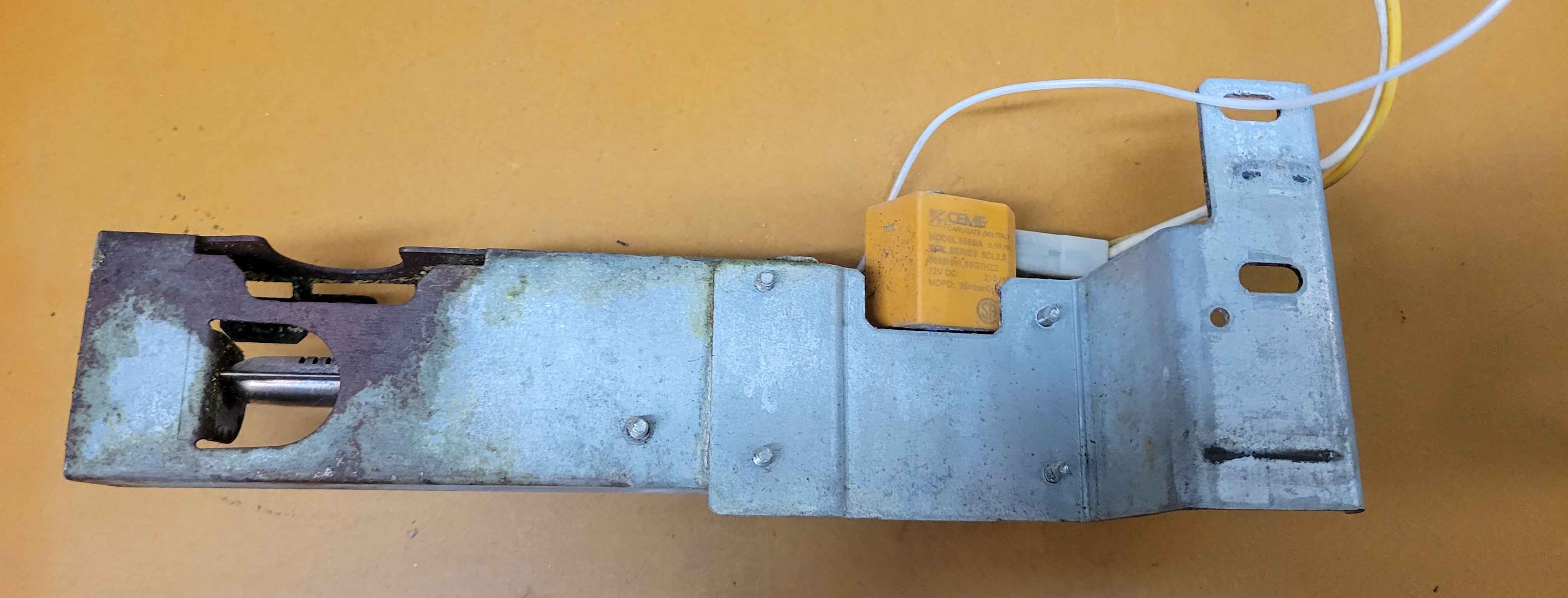 Used Dometic Fridge Gas Valve 5588/A Burner Assembly