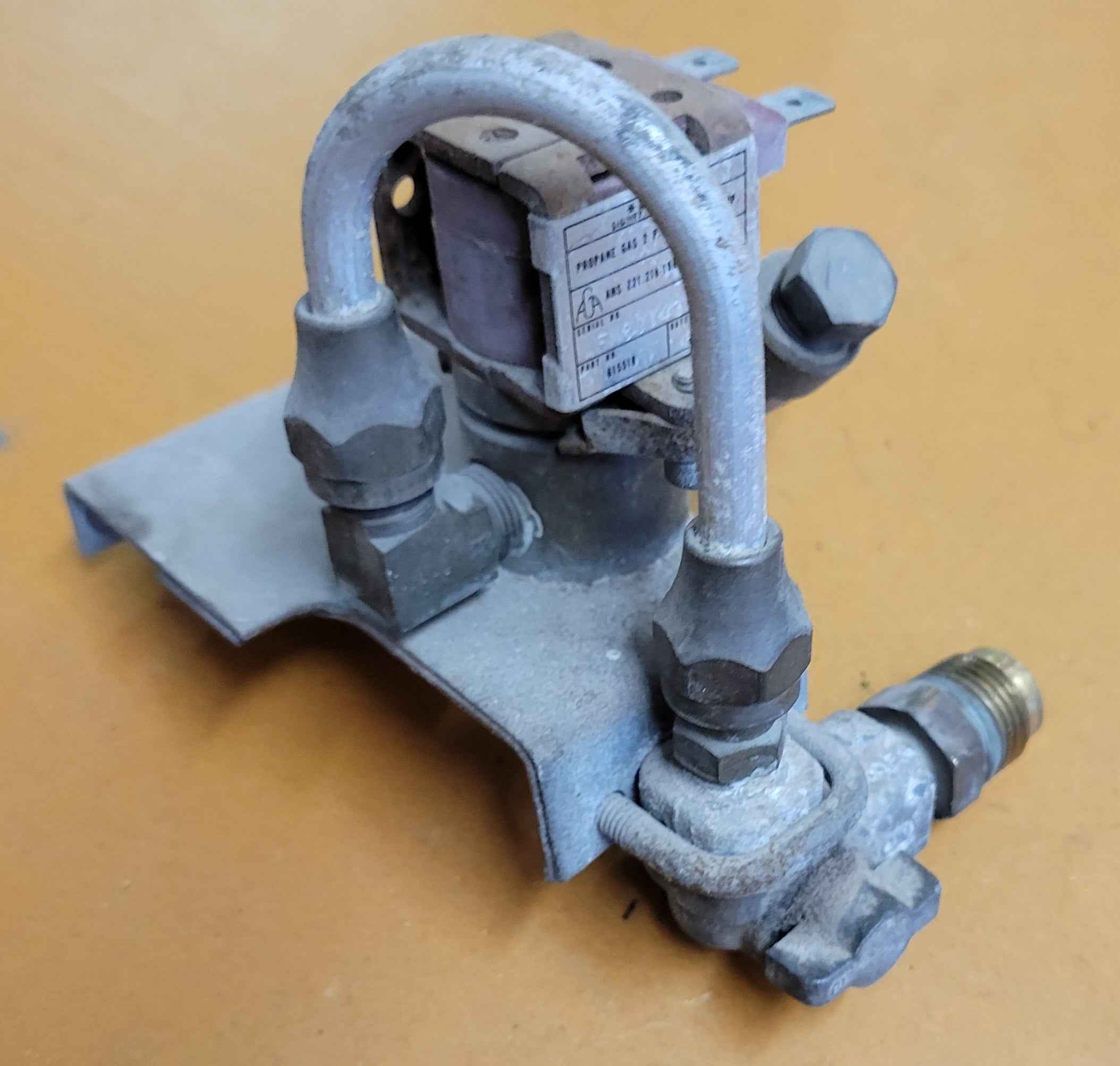 Norcold 615518 Gas Valve | Fits N6, N8, 1200, 1210, N1095, 2117, 2118