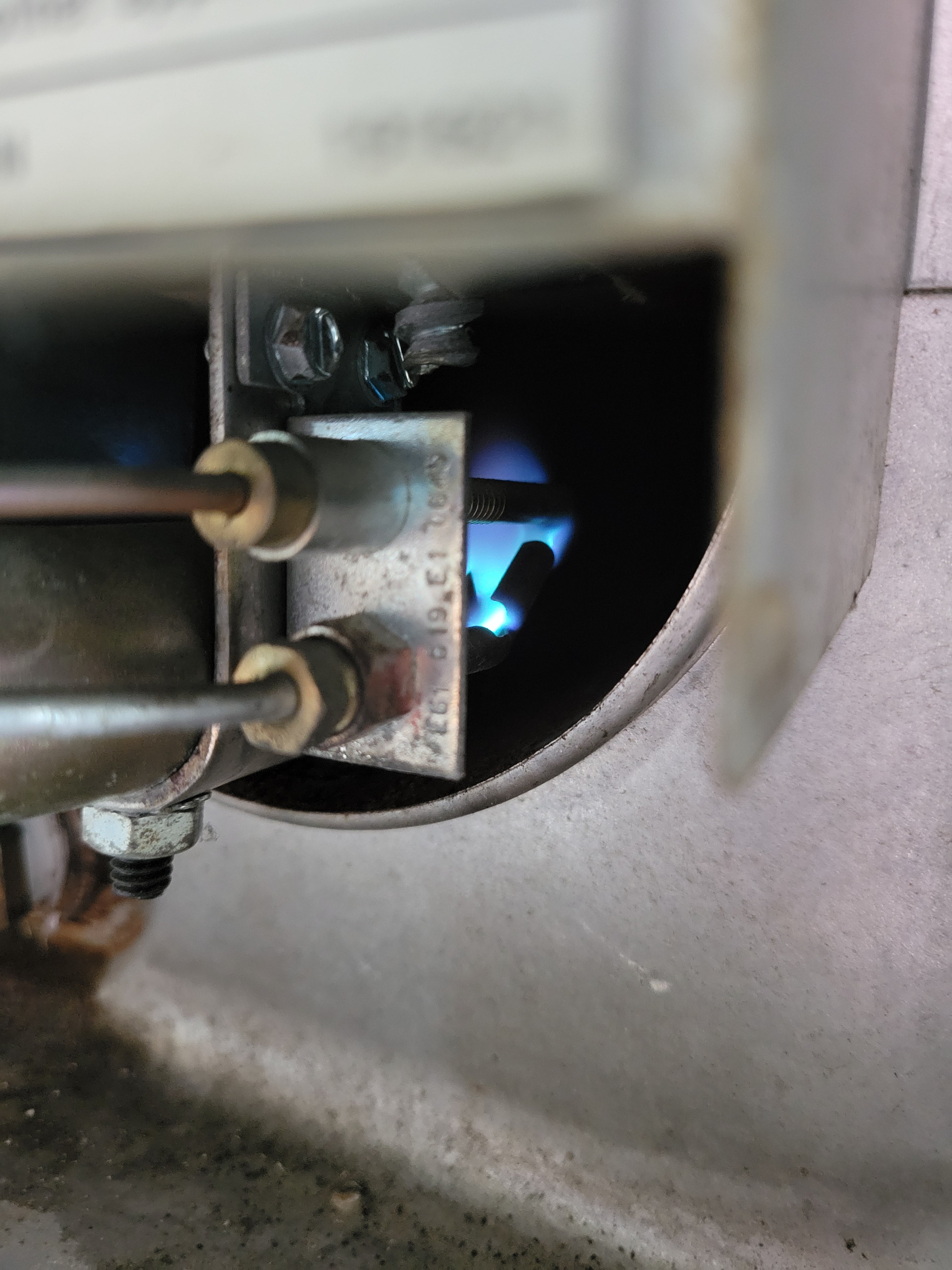 Suburban SW6P Propane Hot Water Heater - Used RV Parts