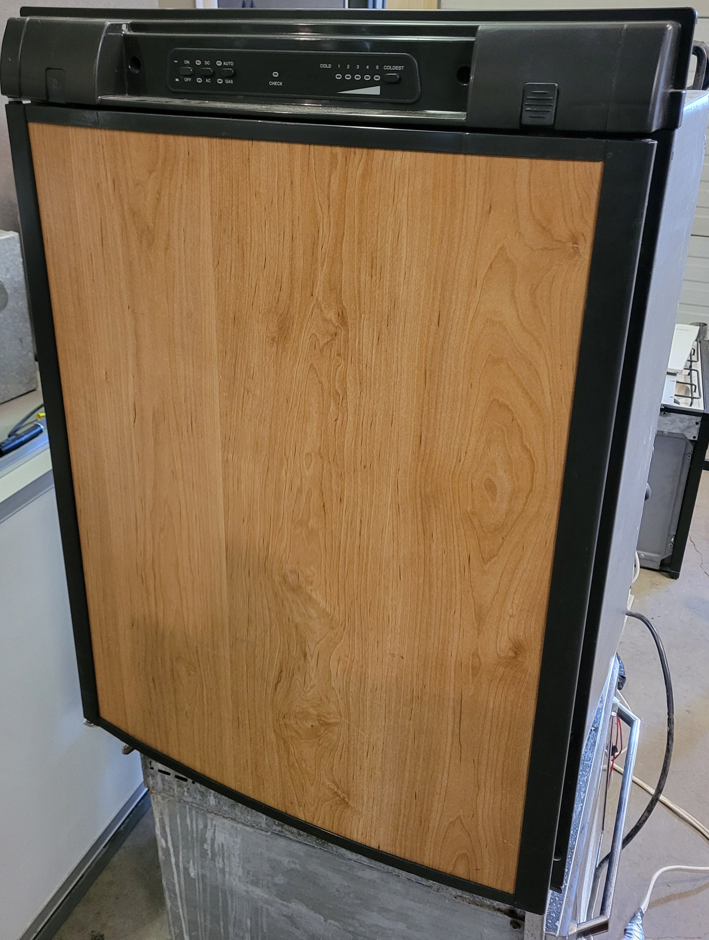 Dometic RM2354 Propane 110v and 12v RV Fridge