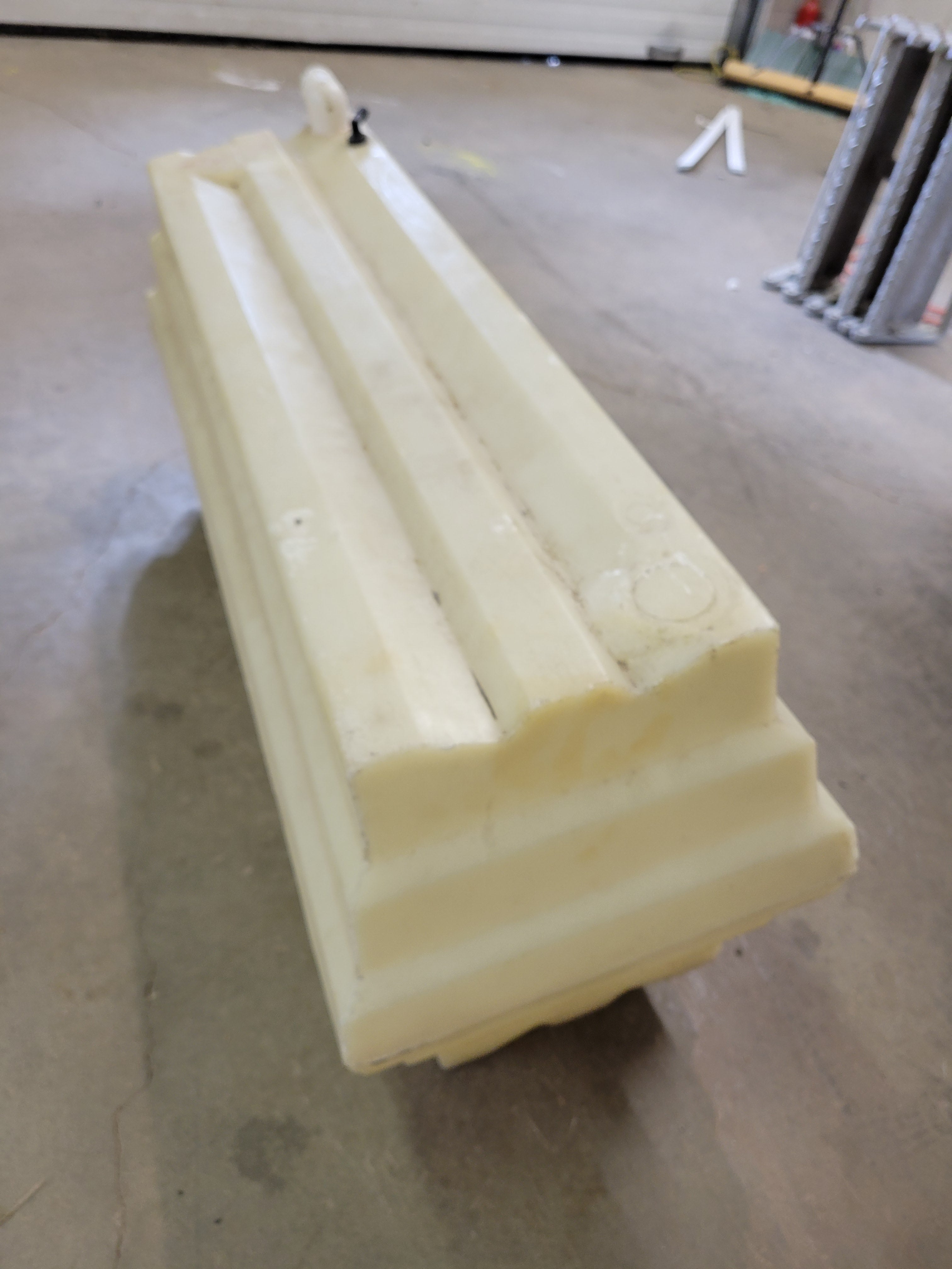 RV Fresh Water Tank 25 Gallon - Used RV Parts