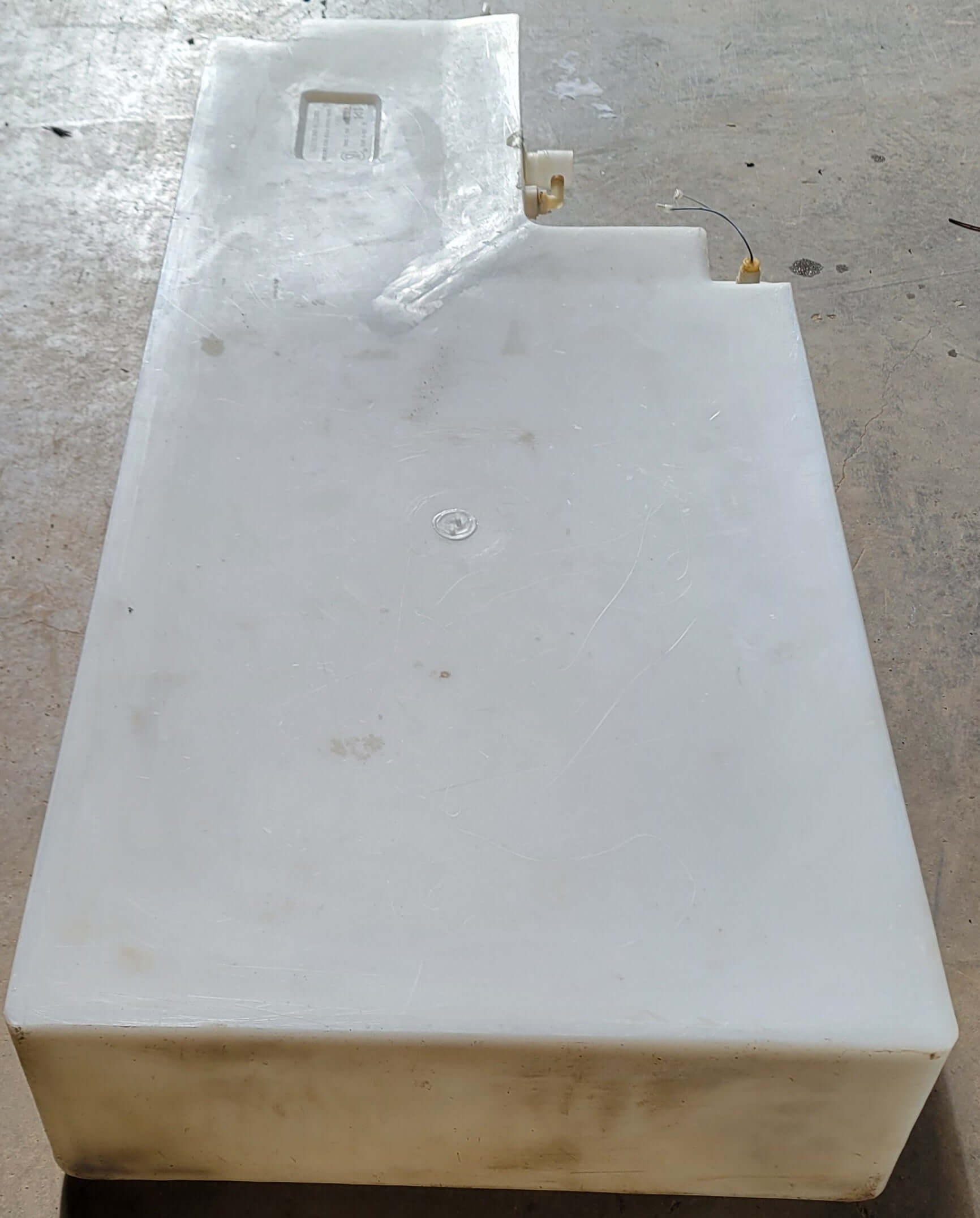 RV Fresh Water Tank 37 Gallon - Used RV Parts