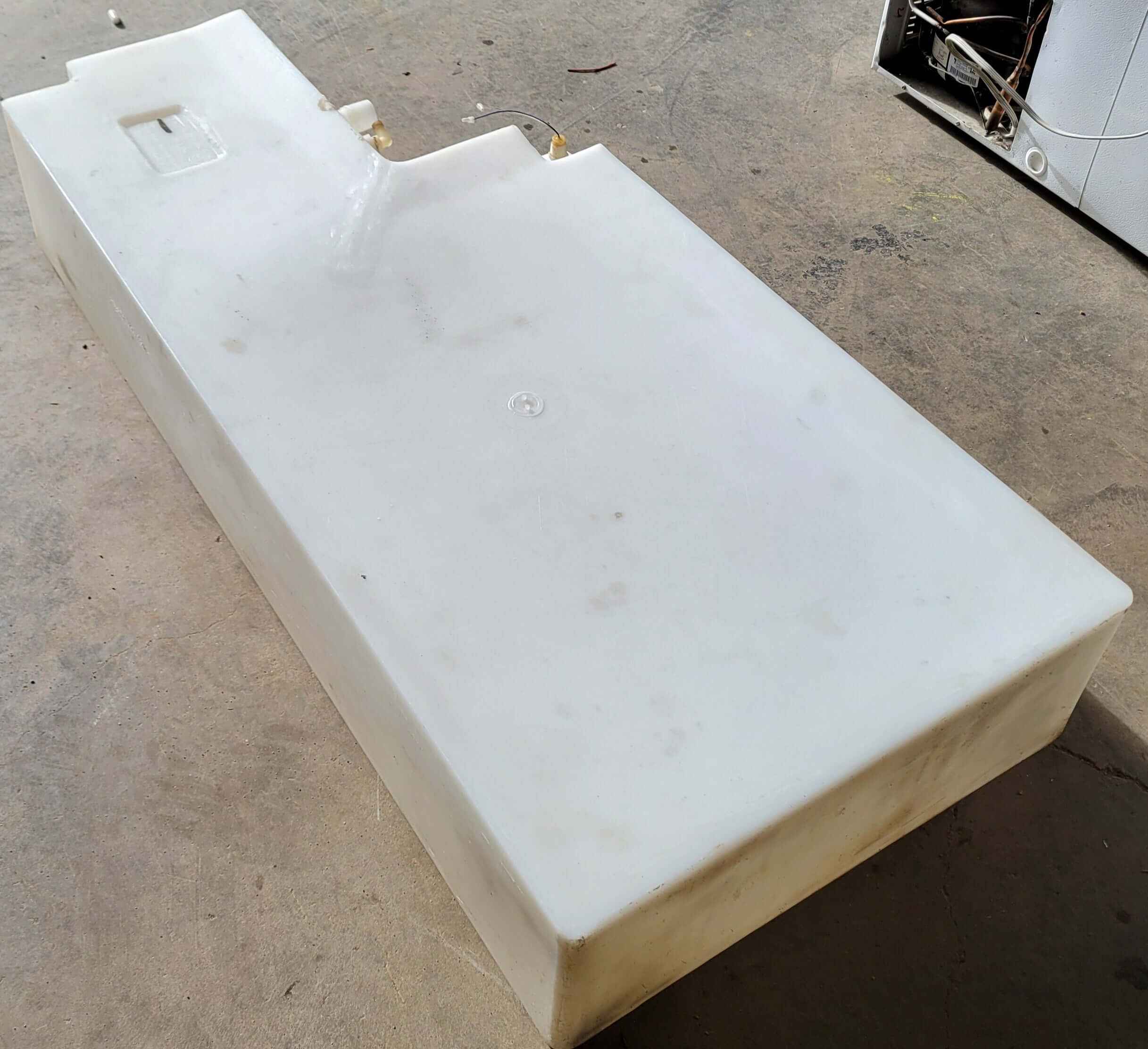 RV Fresh Water Tank 37 Gallon