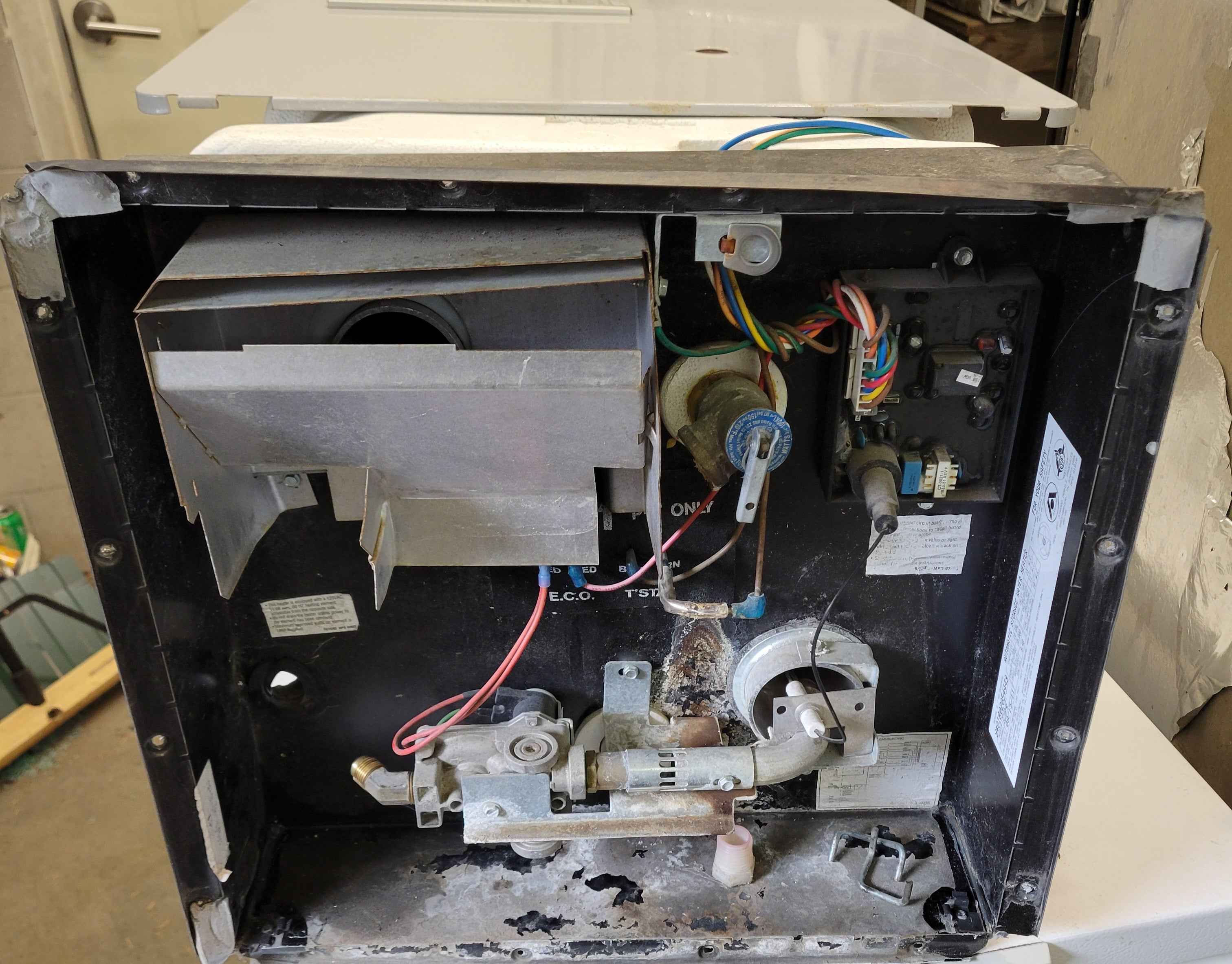 Atwood GC10A-4E 10-Gallon RV Hot Water Heater | Propane & 120V