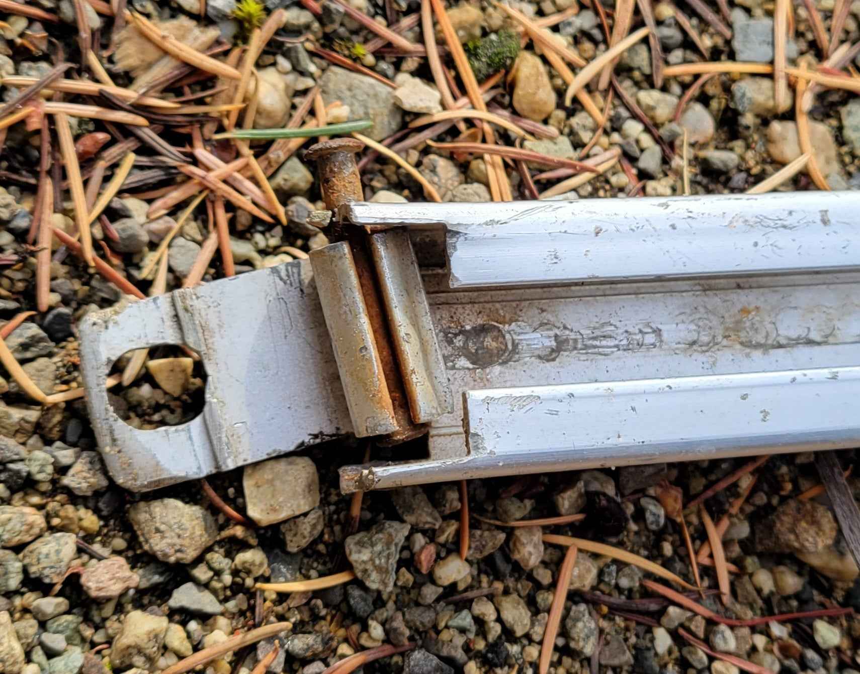 Apollo A&E Vintage RV Awning – 10 ft Case Style