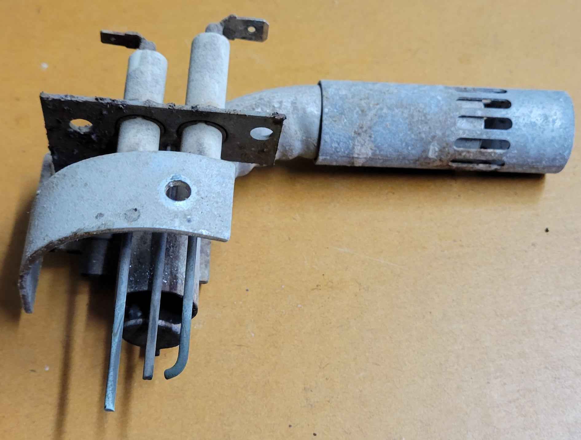 Atwood GH6-4E RV Water Heater Burner & Electrode Assembly