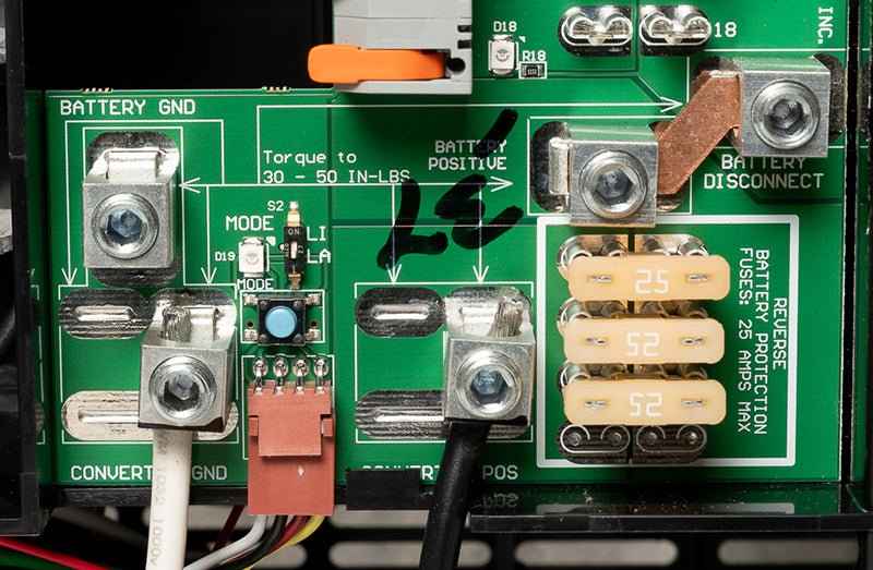 Inteli-Power 4500 Series 90A Power Converter – 1550W, 13.6V DC