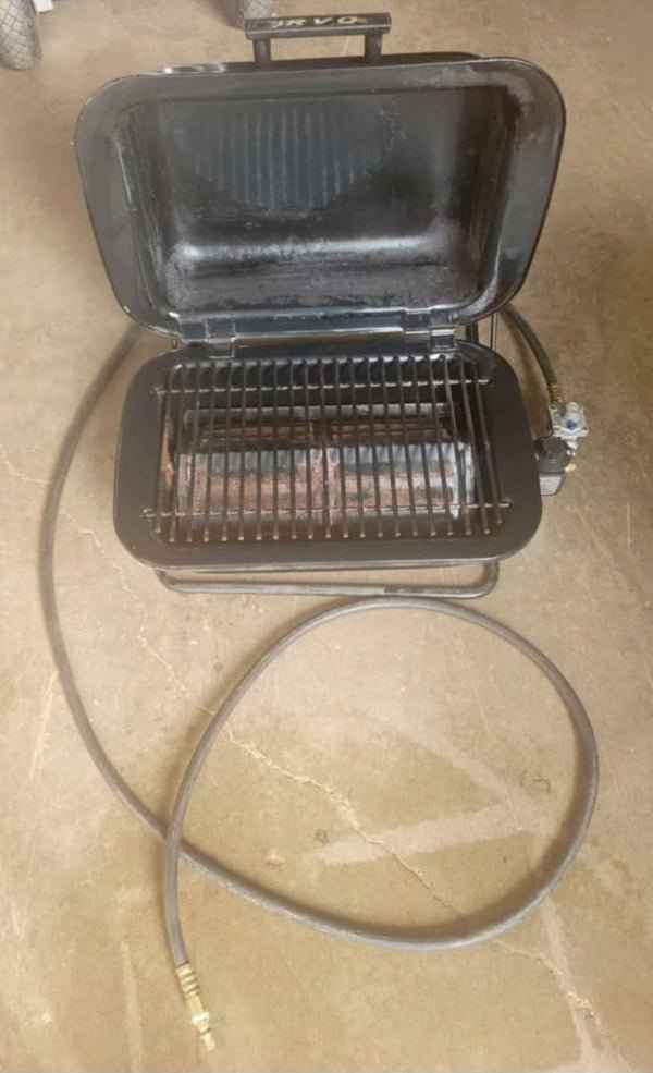 Used RV Mountable BBQ with 10ft Hose, Regulator & Mount
