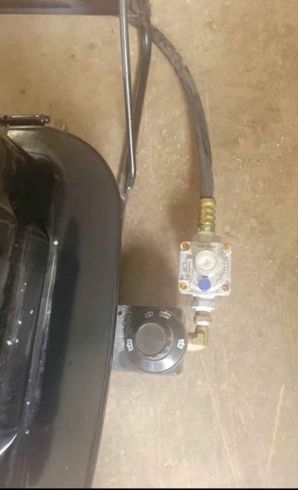 Used RV Mountable BBQ with 10ft Hose, Regulator & Mount