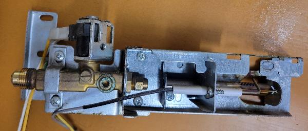 Dometic Refrigerator Used DM2852 Gas Valve Assembly Ignitor Burner Tube - Used RV Parts