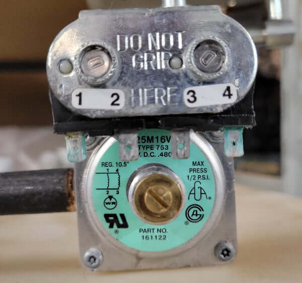 Suburban 161122 Gas Valve and Burner Orifice - Used RV Parts