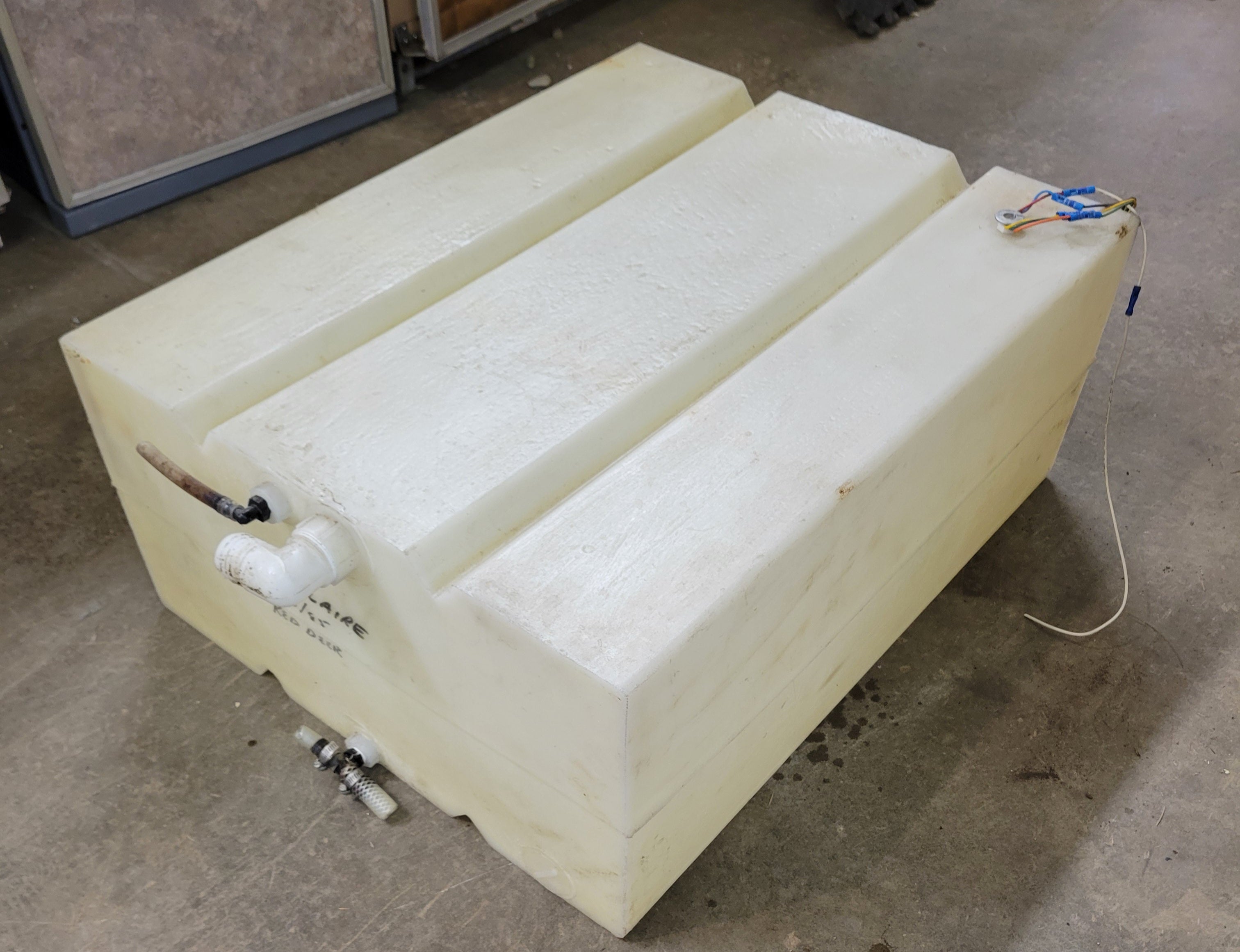 Réservoir d'eau douce pour VR 35 gallons