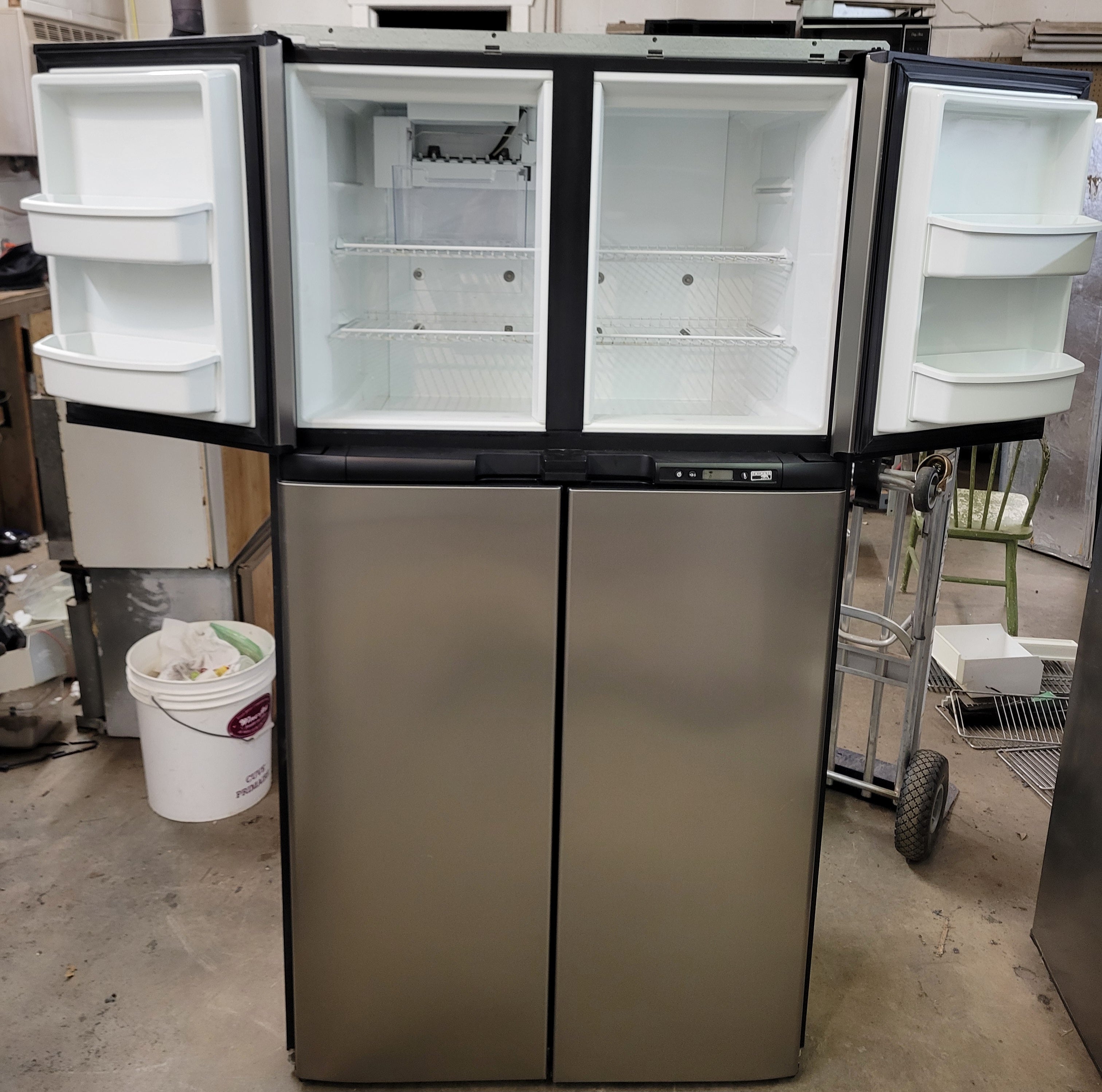 Norcold 2118 Double Door RV Fridge – 18 cu. ft.