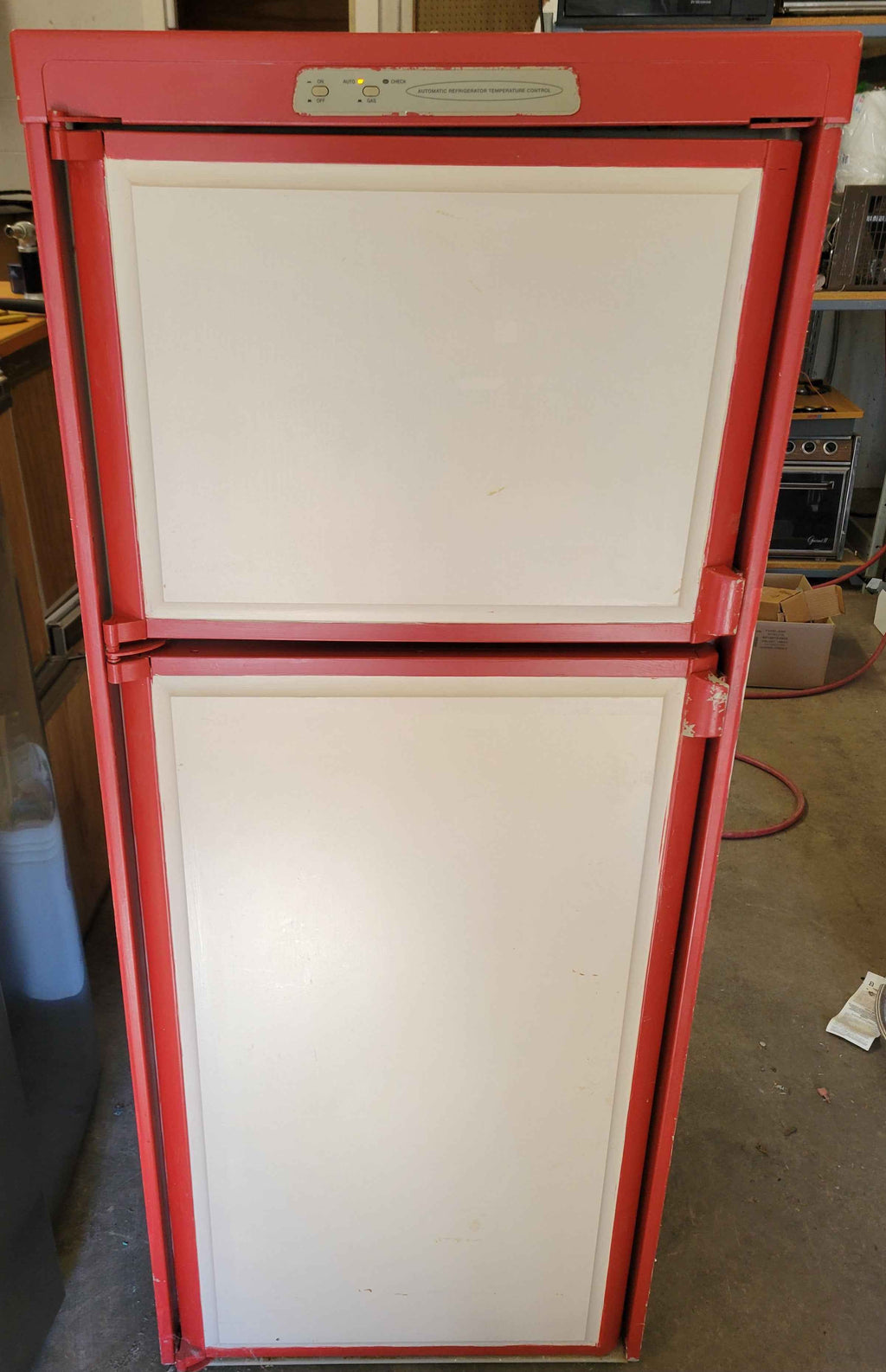 Dometic Rm2852 Dometic RM2852 Propane & Electric RV Fridge