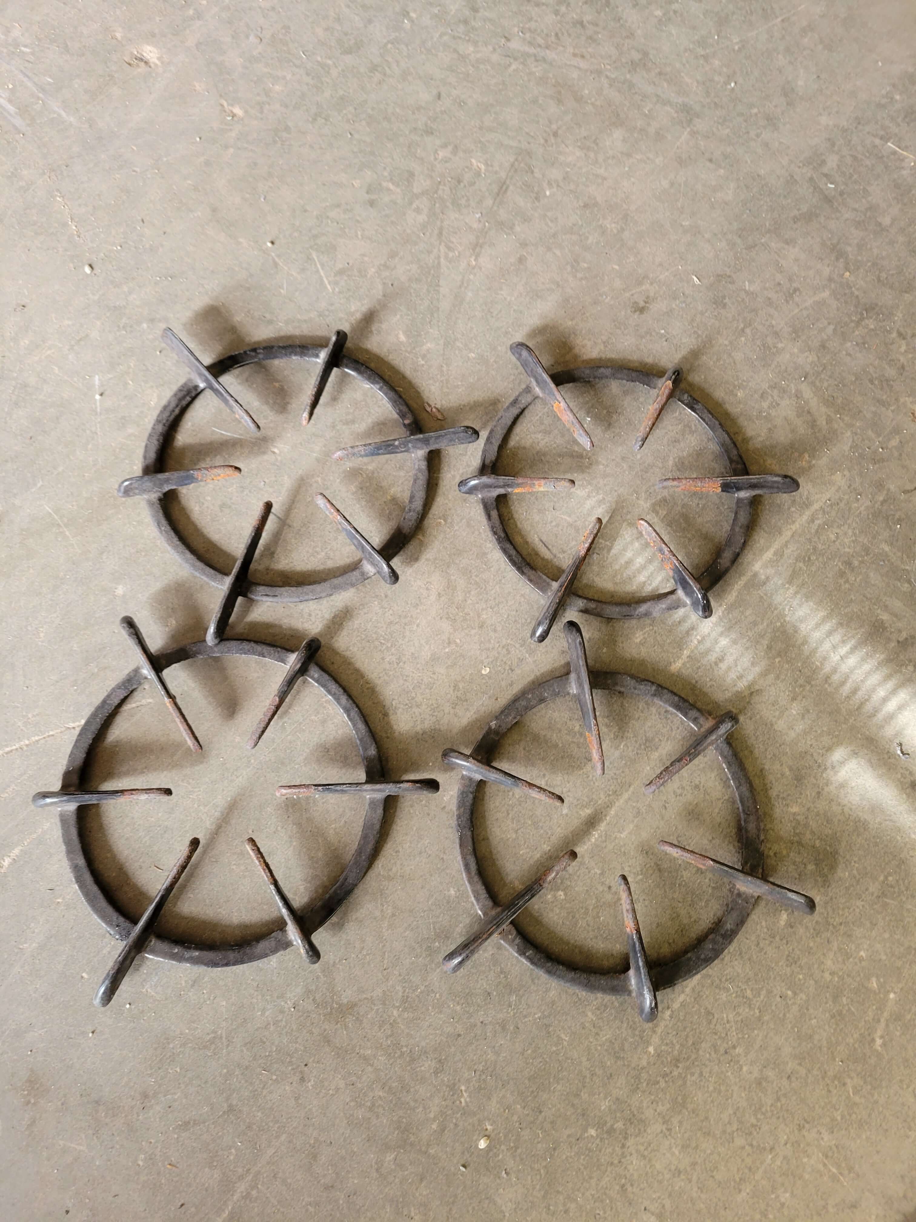 Four Used Stove Range Grates 6" - Used RV Parts