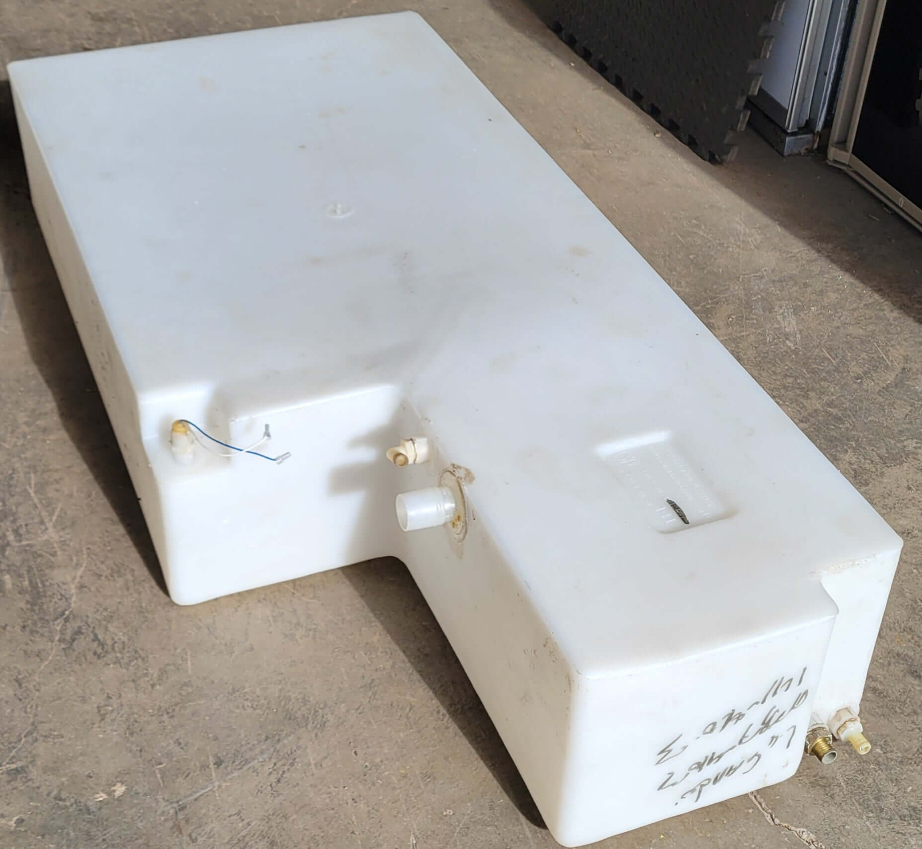 RV Fresh Water Tank 37 Gallon - Used RV Parts