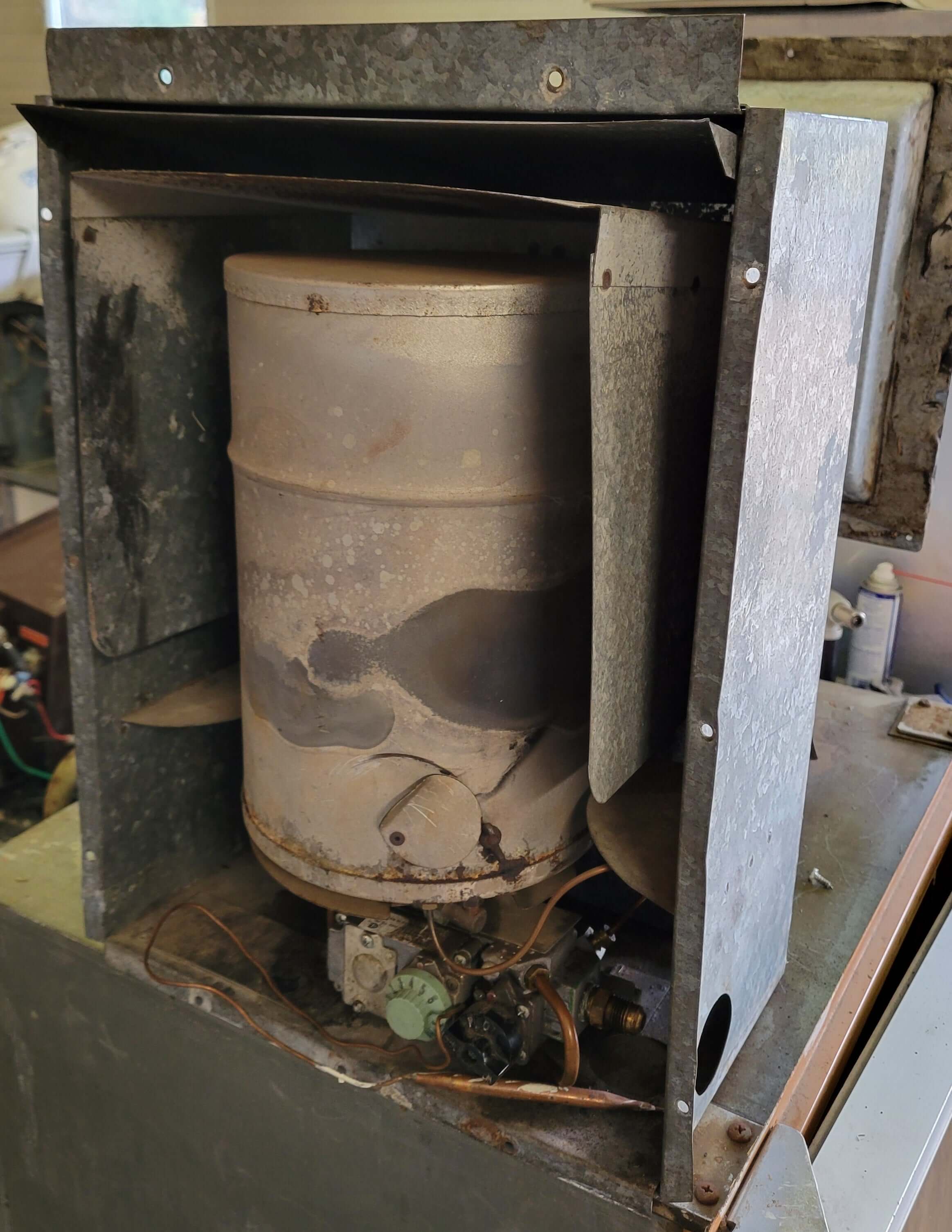 Gravity Furnace Camper Hydroflame 10000 BTU - Used RV Parts