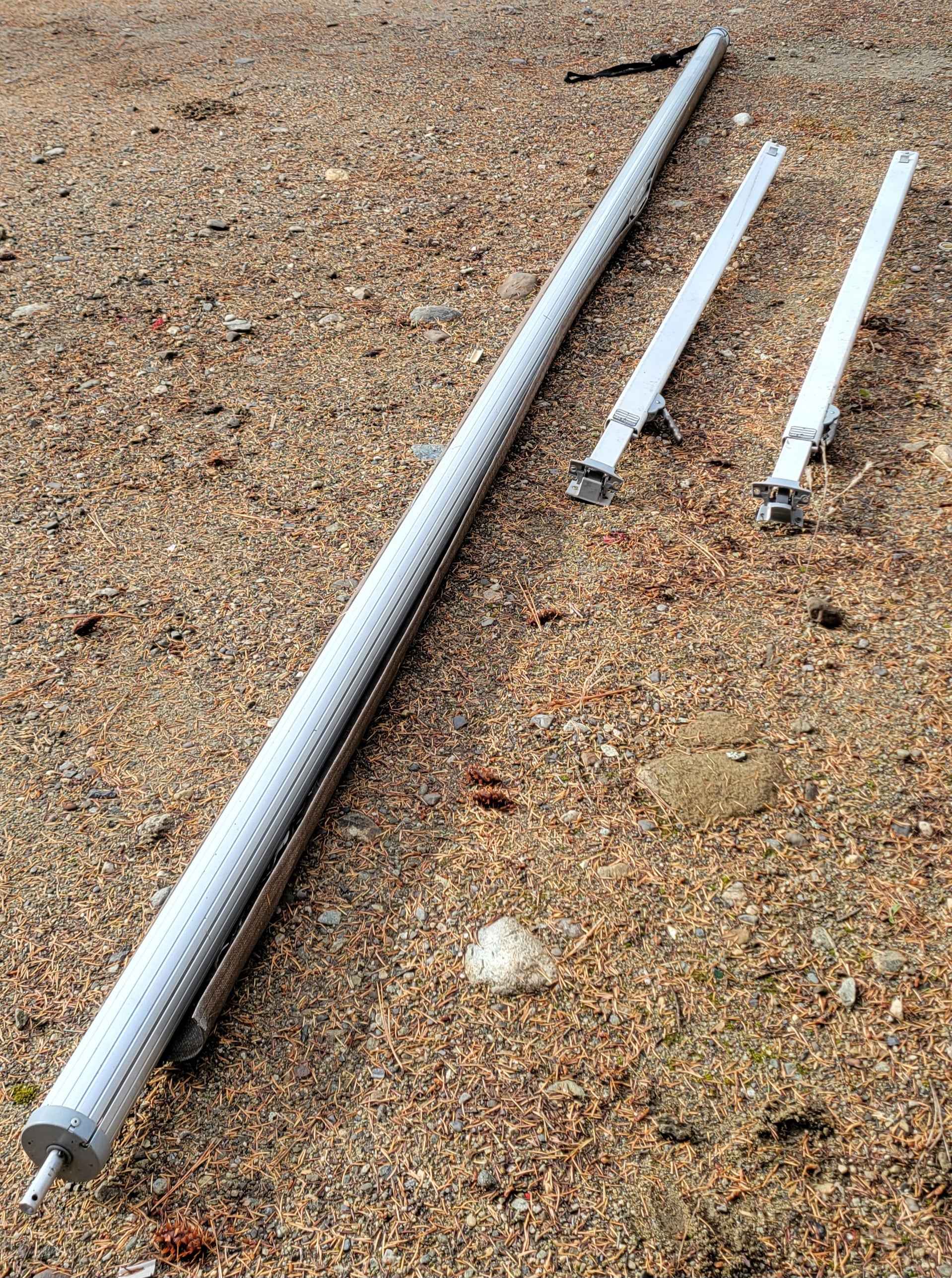 A&E Dometic Sunchaser 17 ft RV Awning – Manual Operation