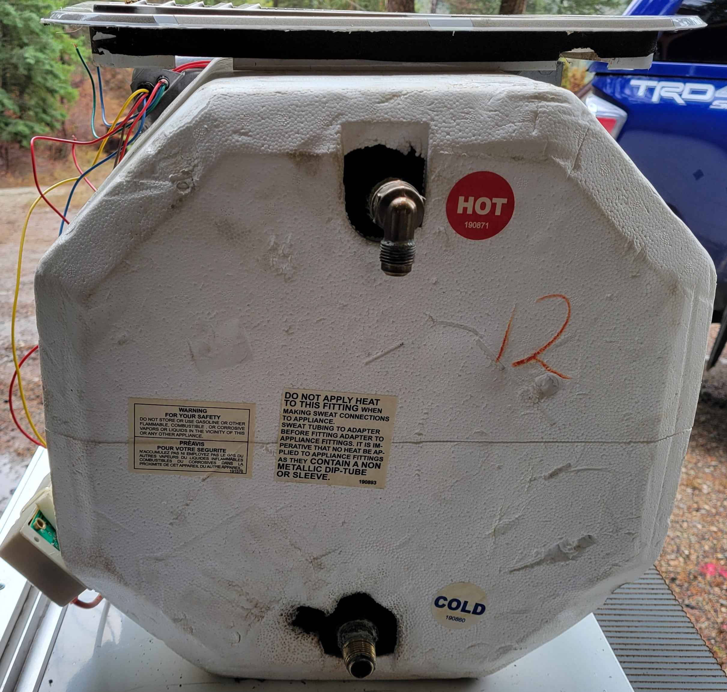 Suburban 10 Gallon RV Hot Water Heater SW10DE – Propane and Electric