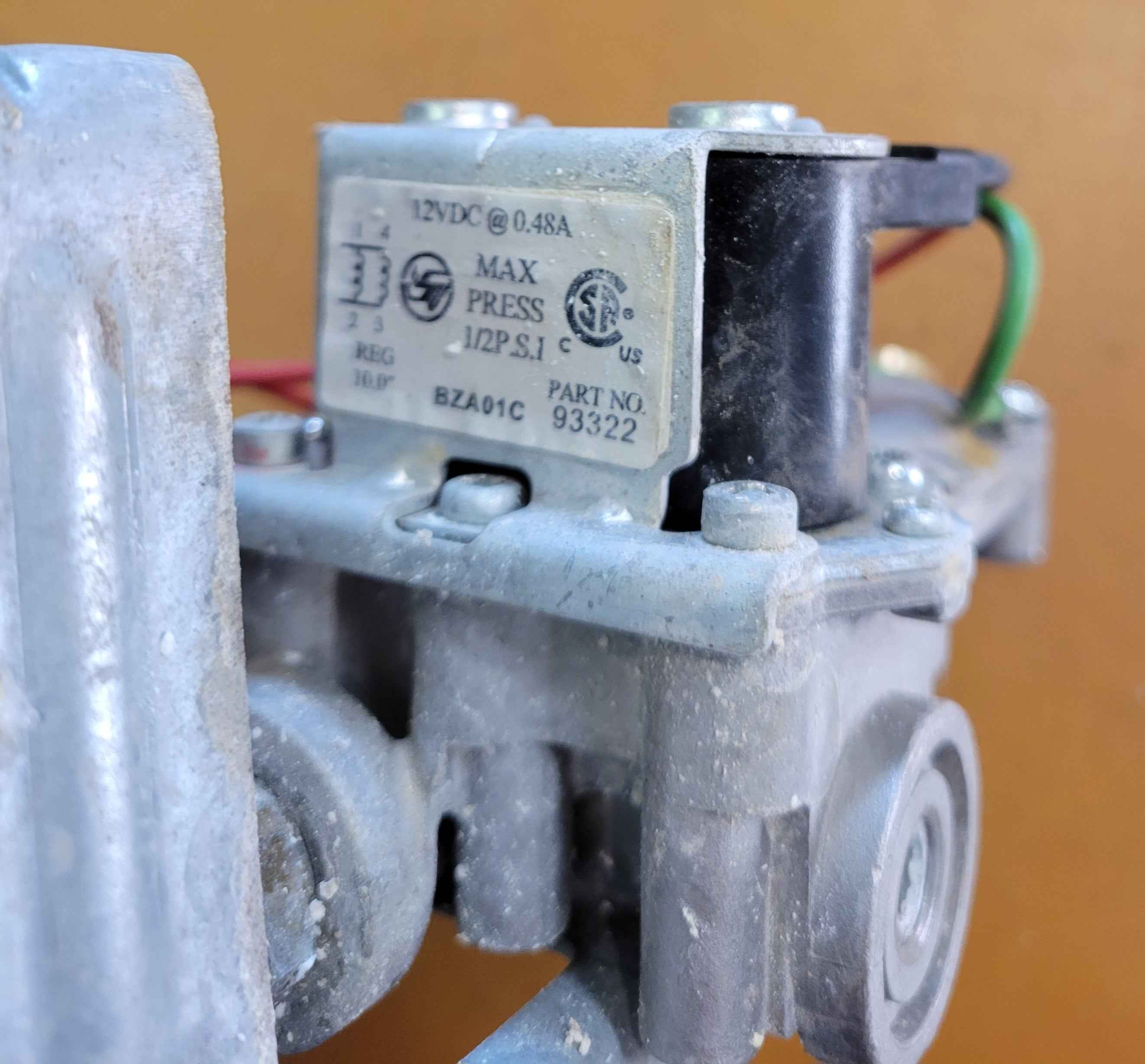 Atwood Gas Valve Burner Assembly with Electrode – 93322 GE16 EXT SP