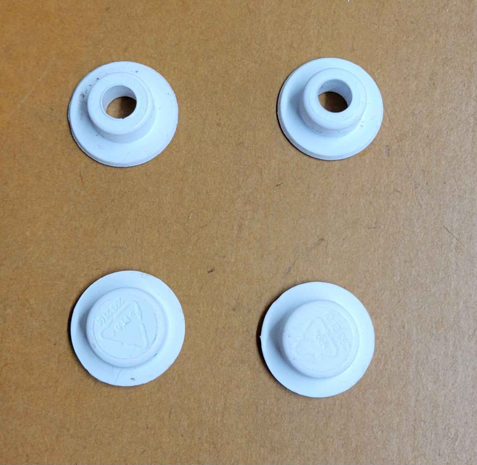 Dometic Refrigerator Shelf Plug Set (4-Pack) – 2932101013 / 2932103019