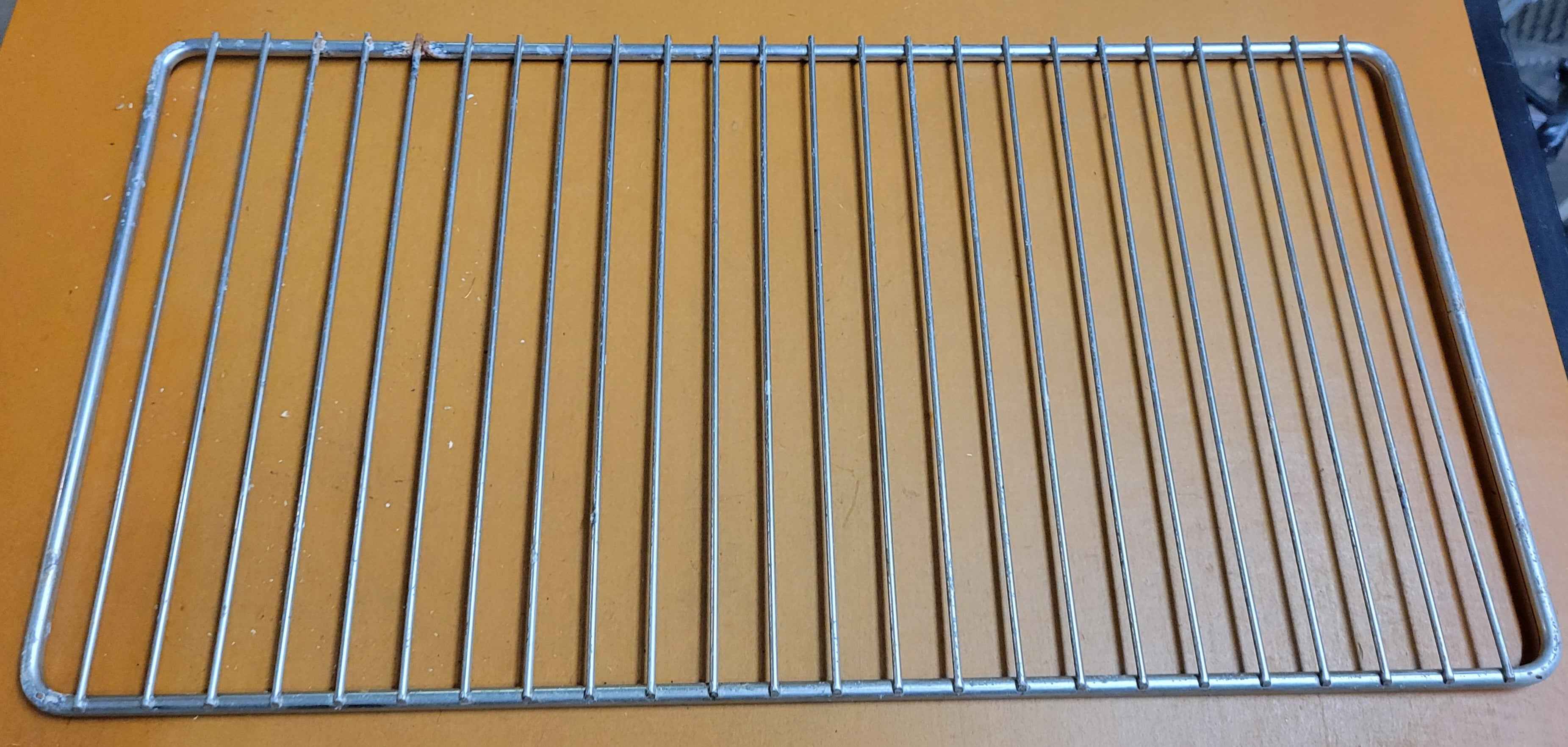 Dometic 2002652242 Wire Shelf Rack – 18" W x 9.5" D